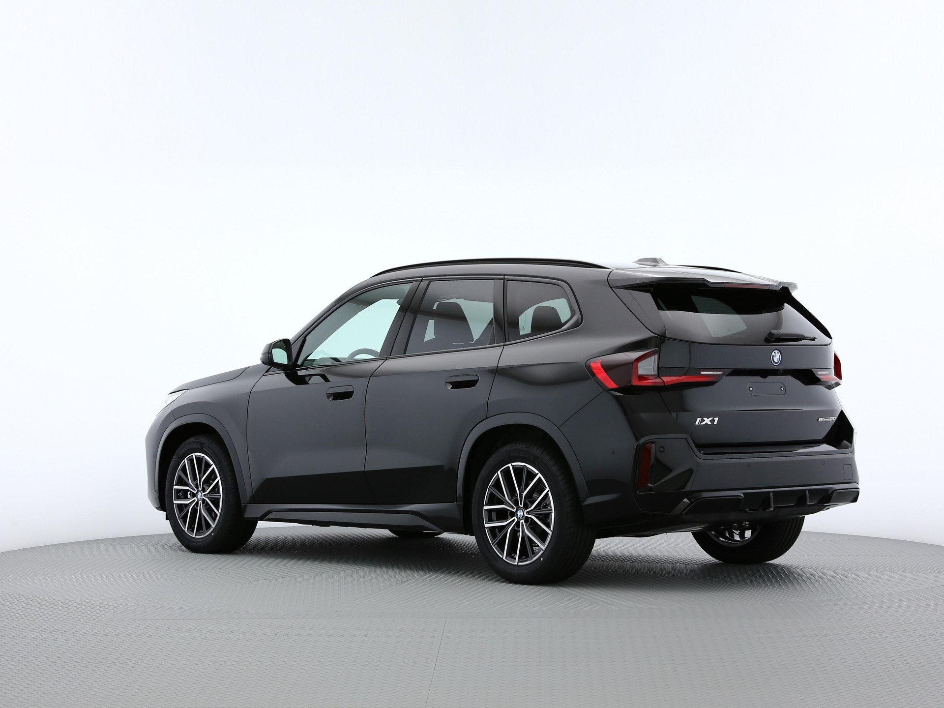BMW iX1 U11 20 eDrive-image-14