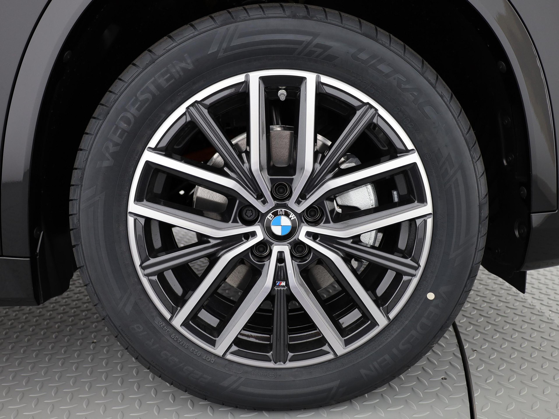 BMW iX1 U11 20 eDrive-image-3