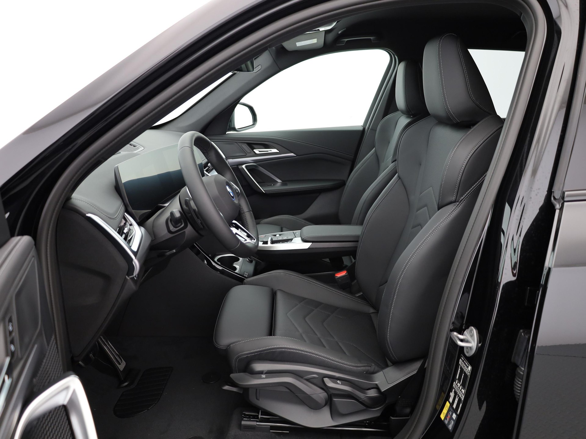 BMW iX1 U11 20 eDrive-image-4
