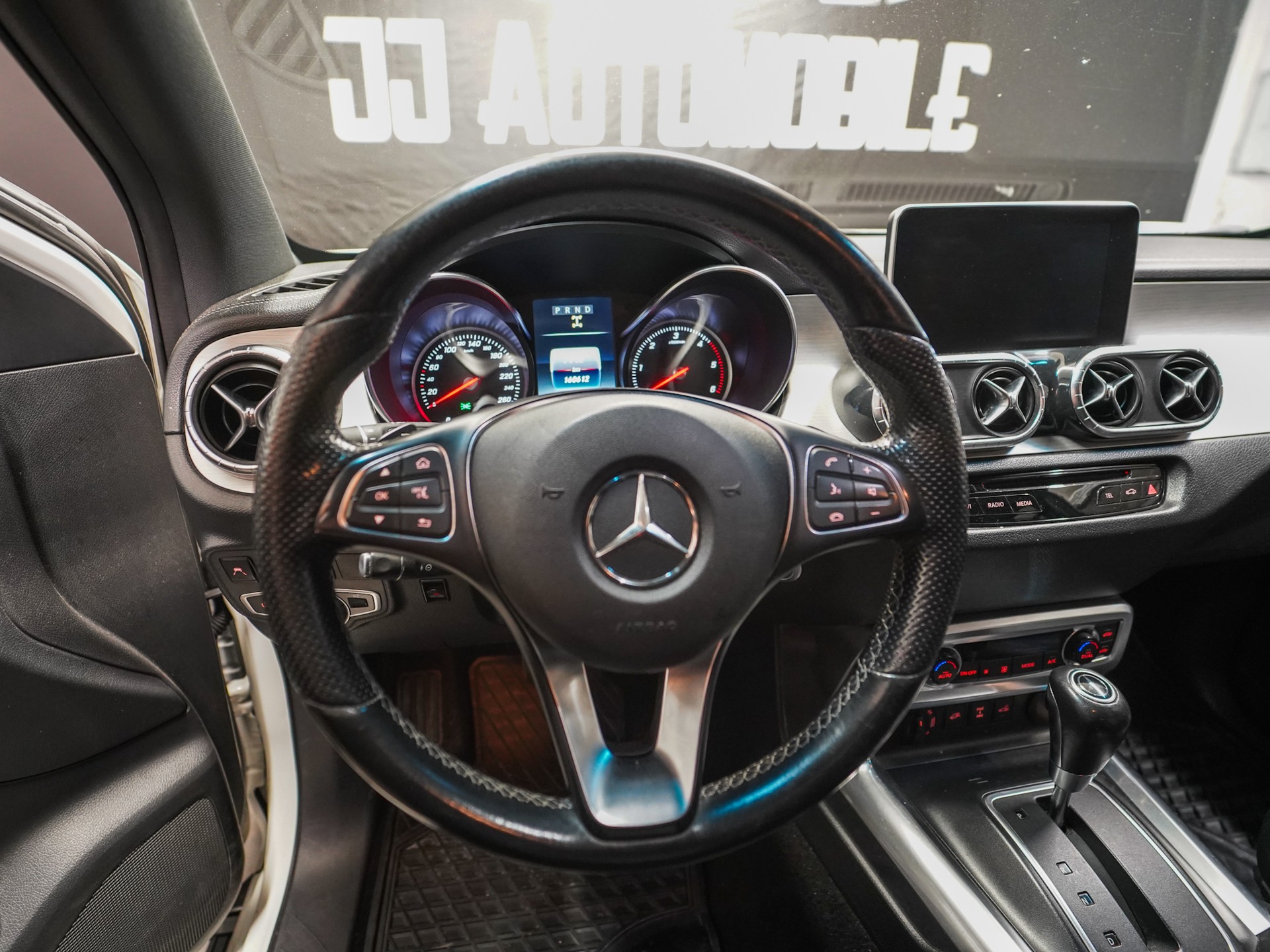 MERCEDES-BENZ X 350 d 4MATIC Power A Doppel Cab.-image-16