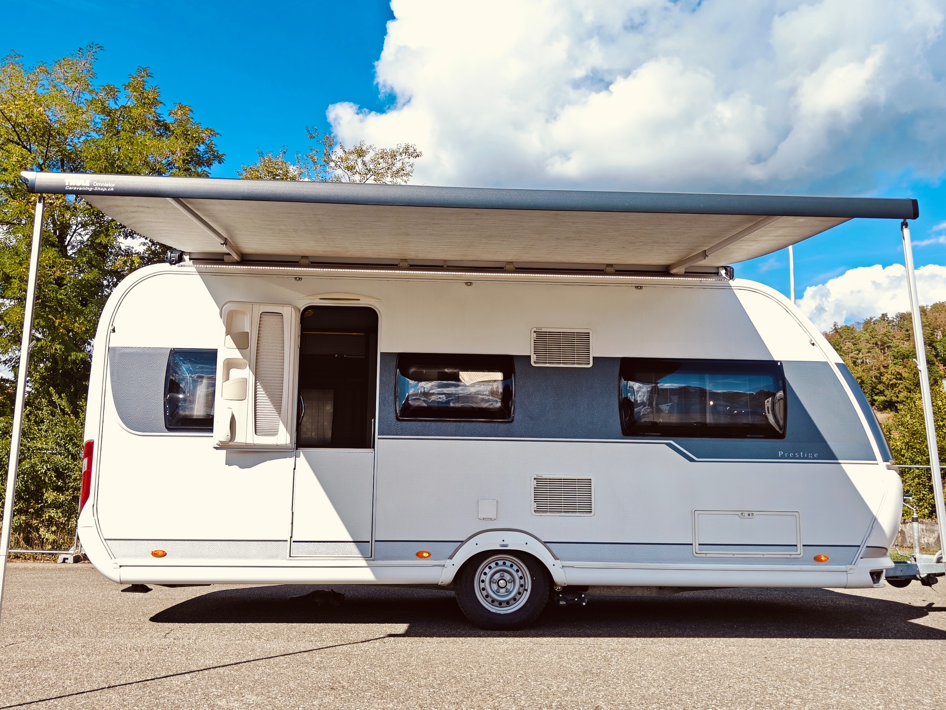 HOBBY Prestige 495 UL -- Einzelbett -- Klima -- Mover -- Markise-image-7