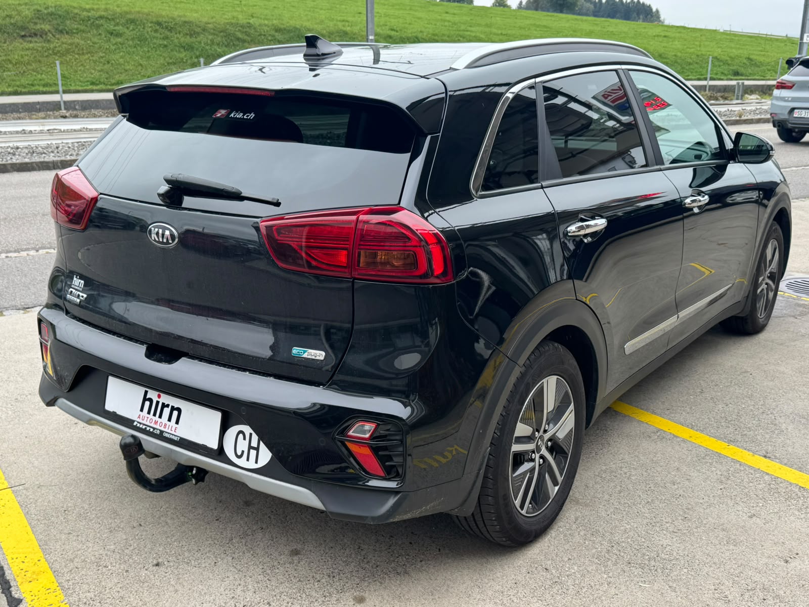 KIA Niro 1.6 GDi Plug-in Hybrid-image-2