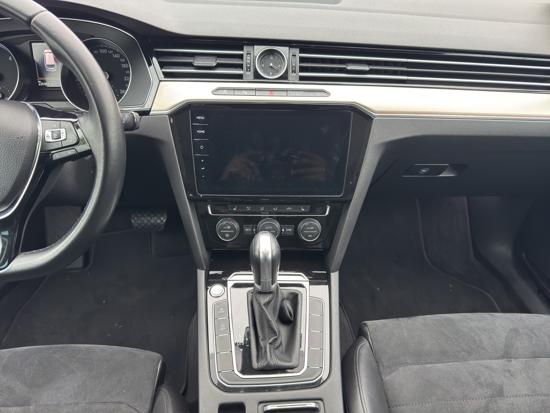 VW Passat Variant 2.0 TDI BMT Highline DSG-image-13