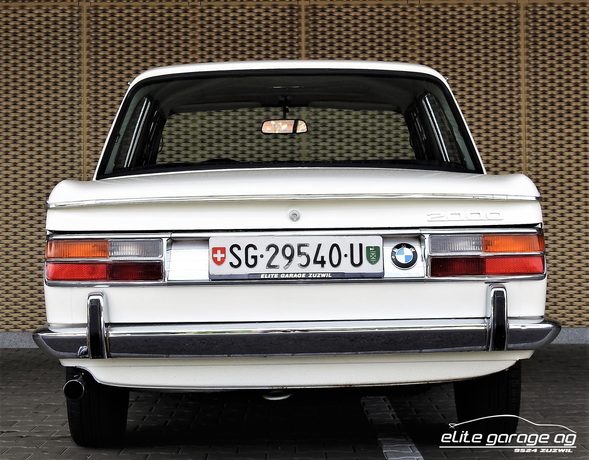 BMW 2000-image-3