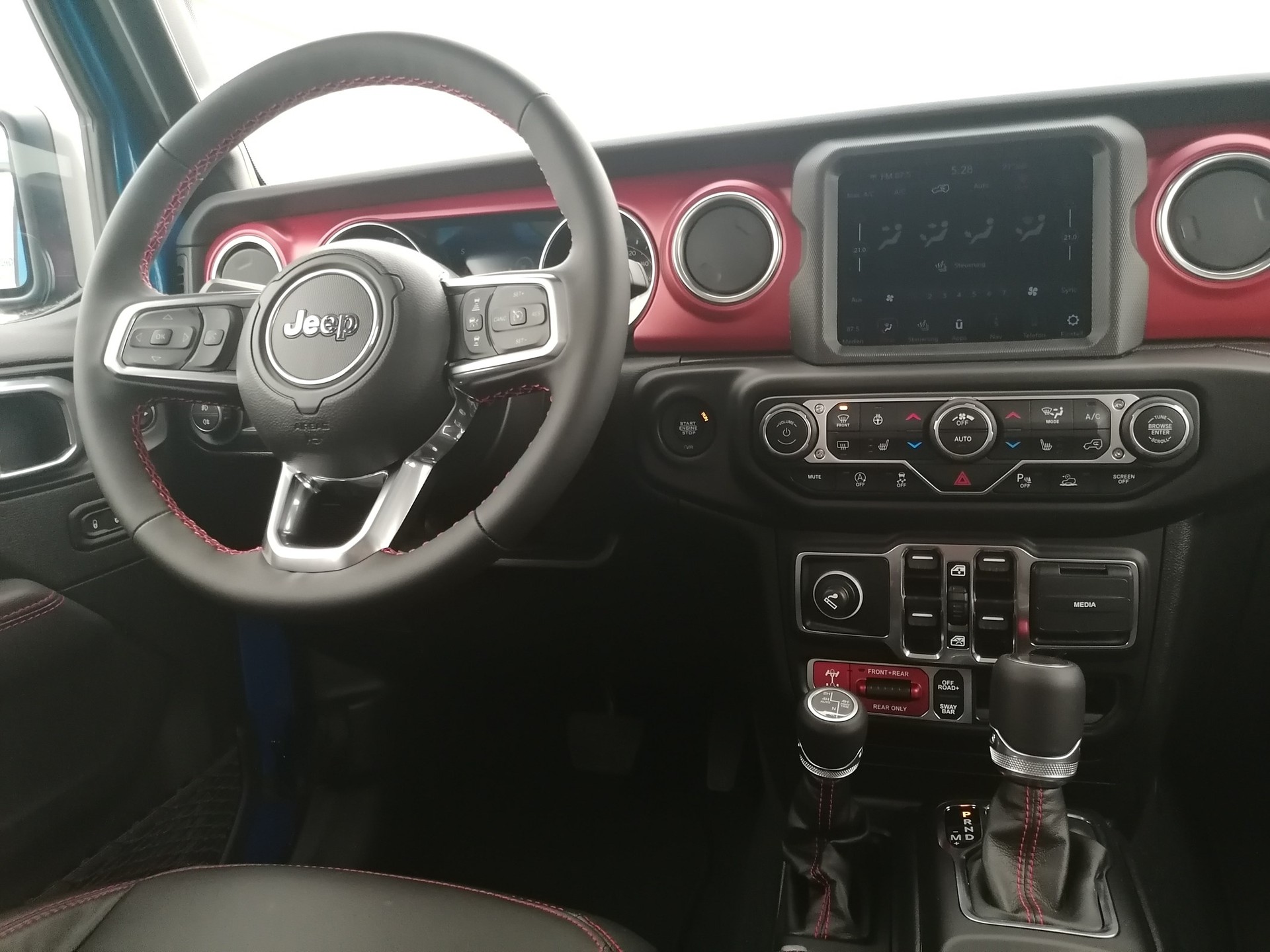 JEEP Wrangler 2.0 Rubicon Unlimited-image-12