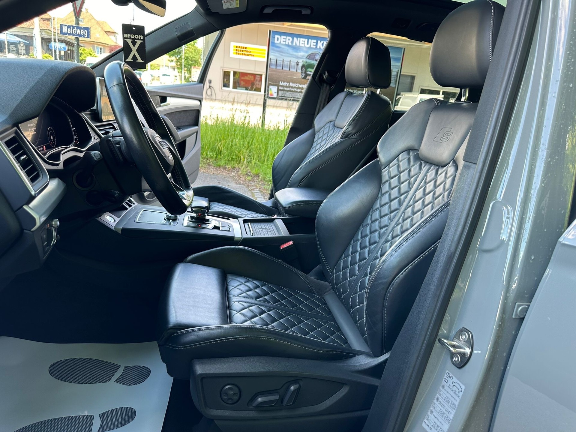 AUDI SQ5 3.0 TFSI quattro S-tronic-image-8