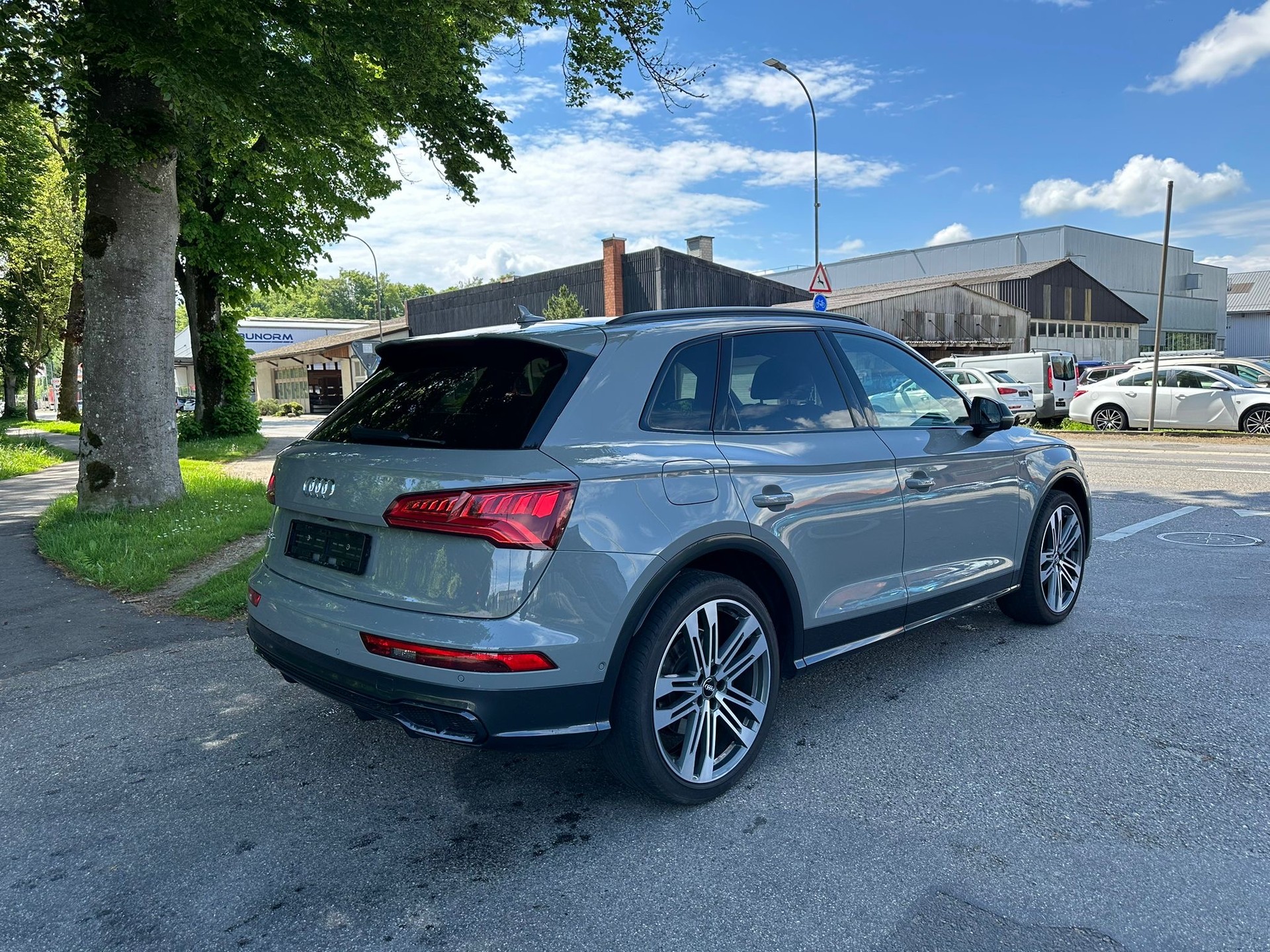 AUDI SQ5 3.0 TFSI quattro S-tronic-image-3