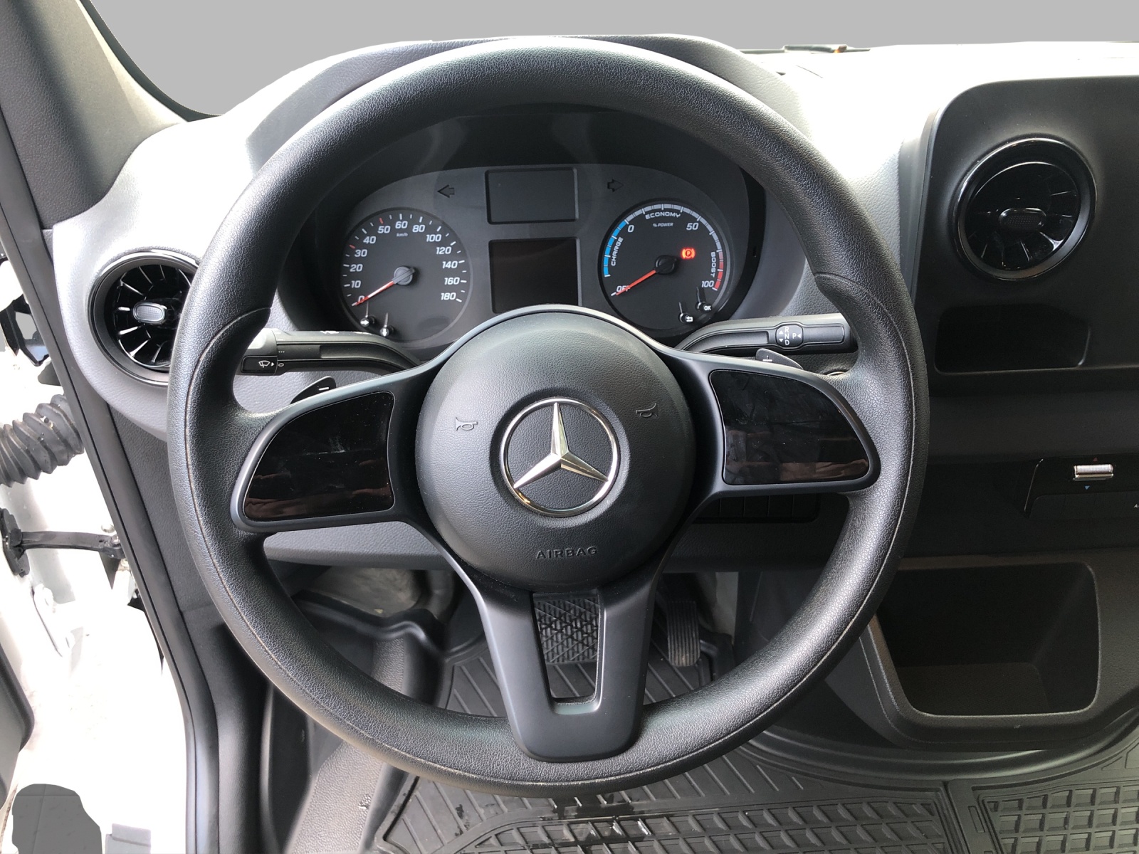 MERCEDES-BENZ eSprinter 312 47kWh Standard-image-11