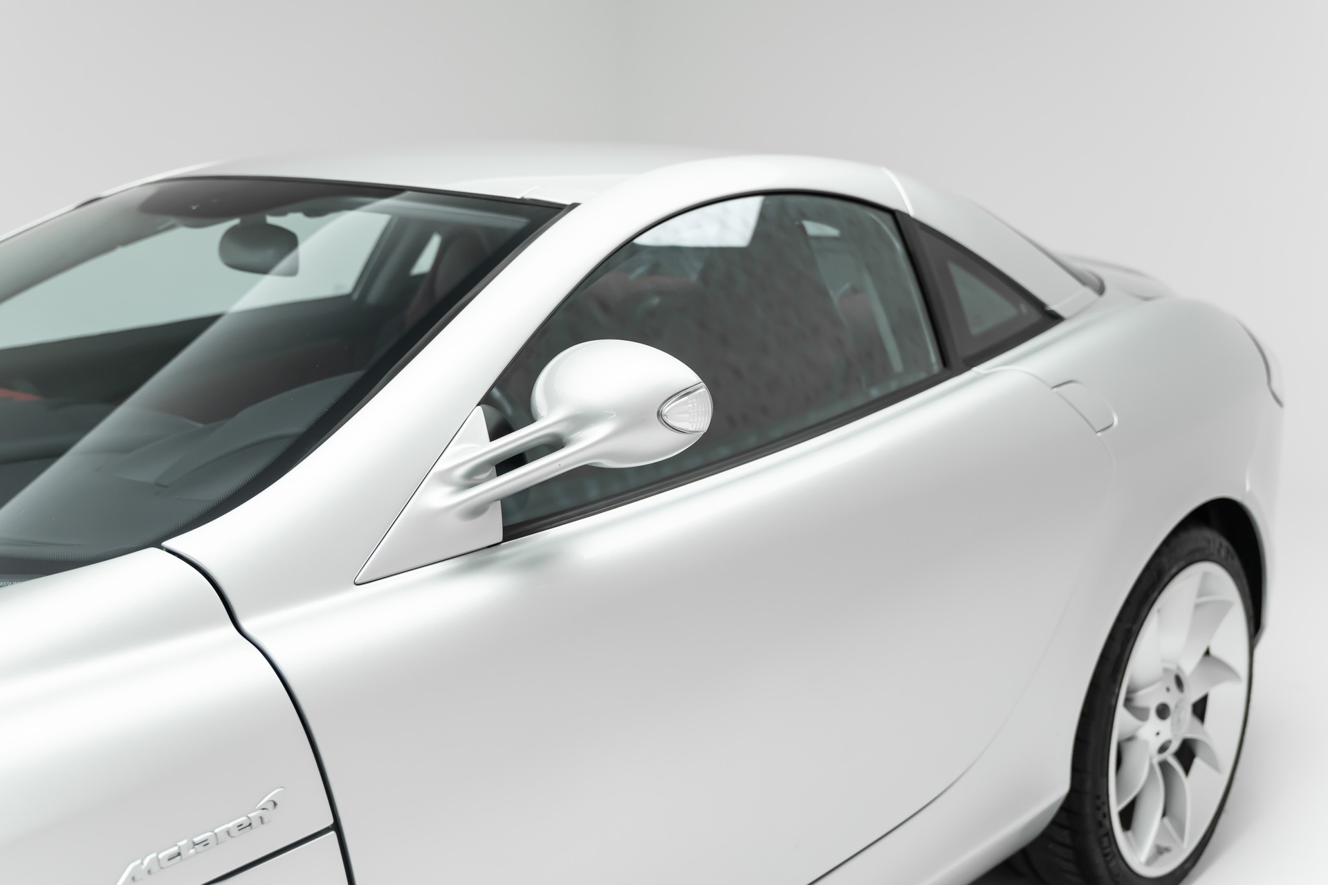 MERCEDES-BENZ McLaren-image-14