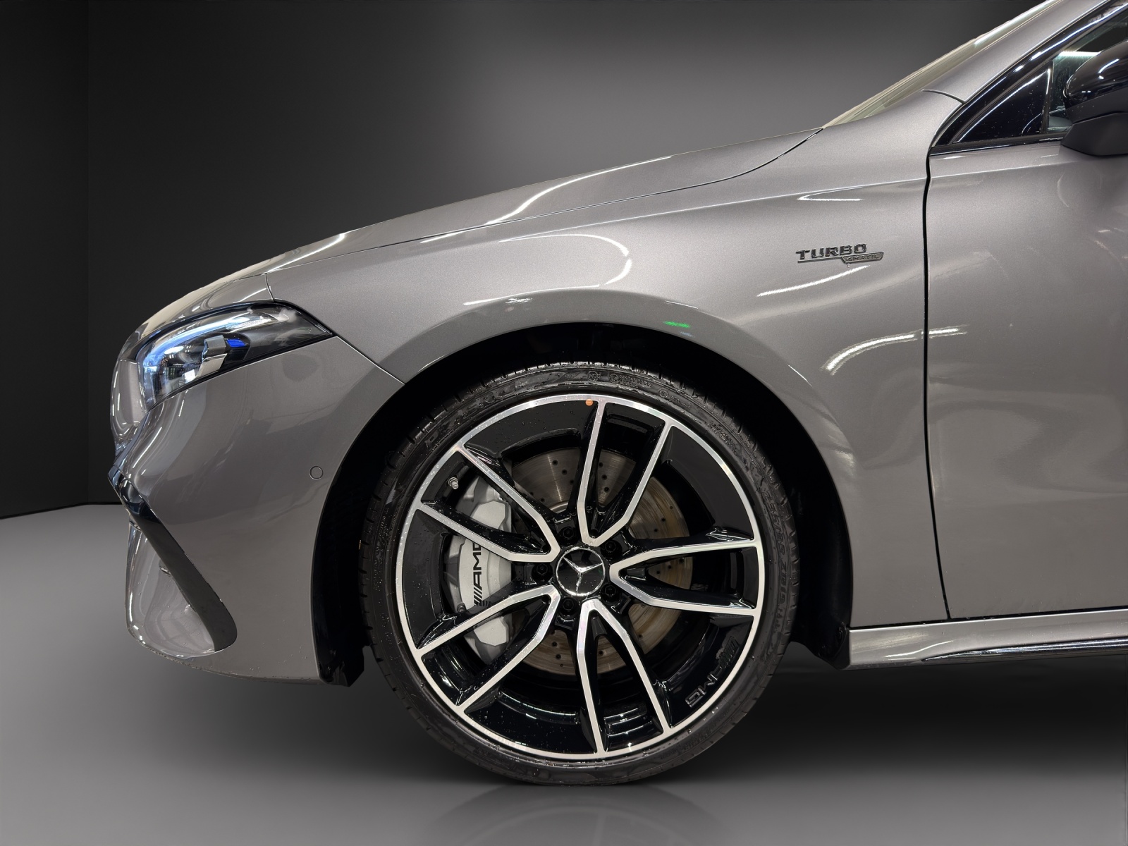 MERCEDES-BENZ A AMG 35 4Matic 8G-DCT-image-8