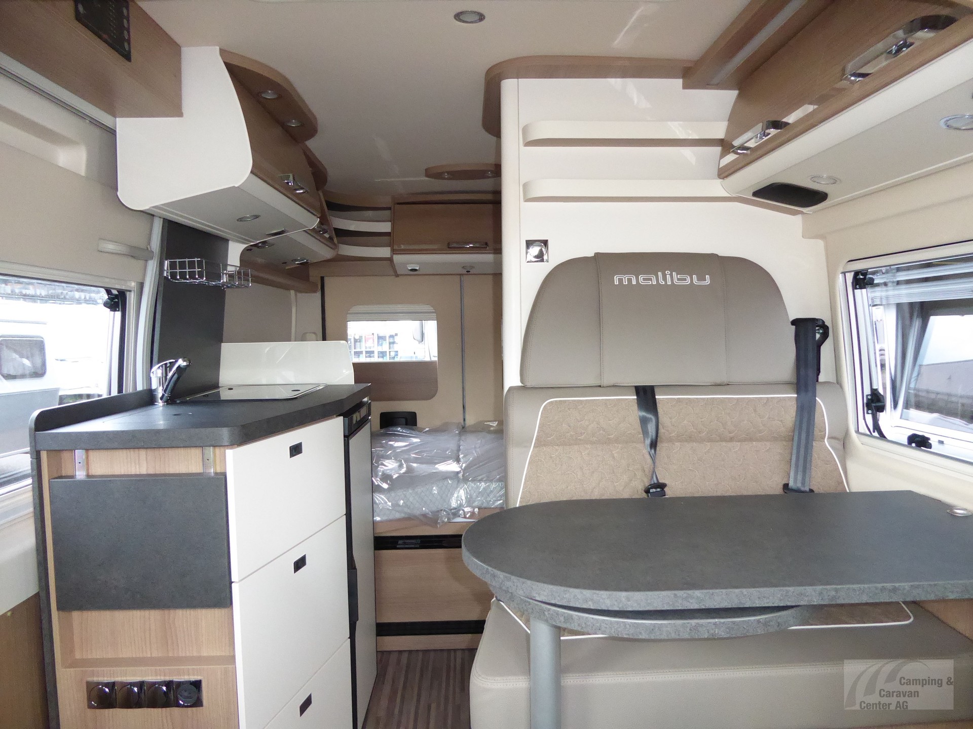 MALIBU Van compact 540 DB Family-for-4-image-9