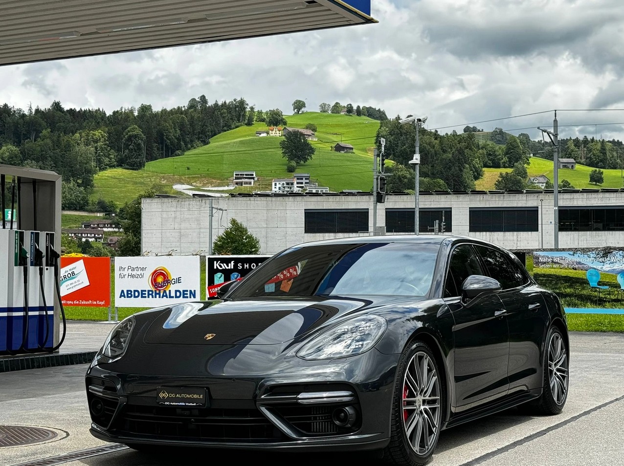 Car photo