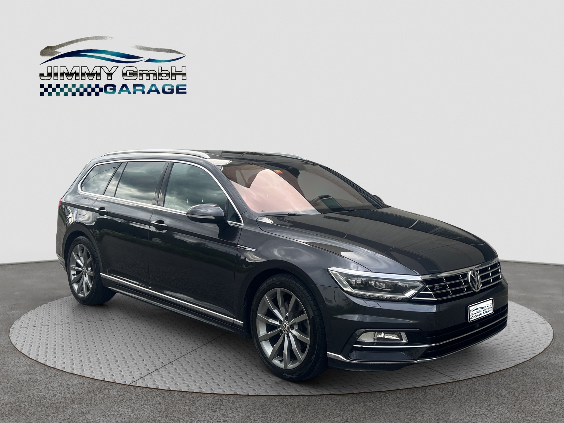 VW Passat Variant 2.0 TDI BMT Highline R Line DSG 4Motion-image-7