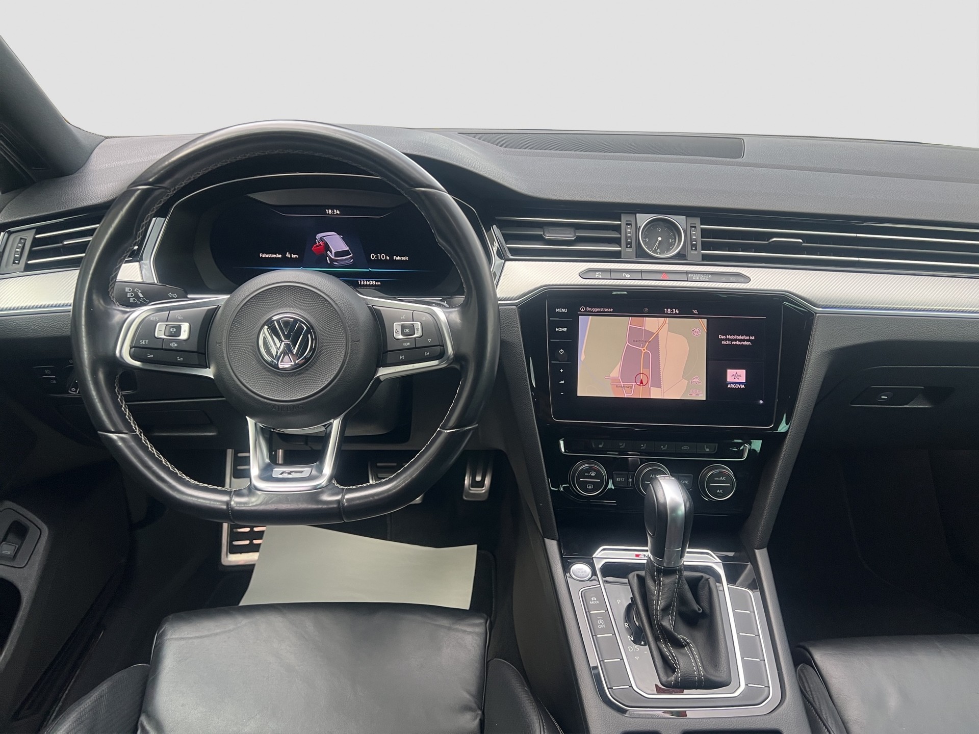 VW Passat Variant 2.0 TDI BMT Highline R Line DSG 4Motion-image-9
