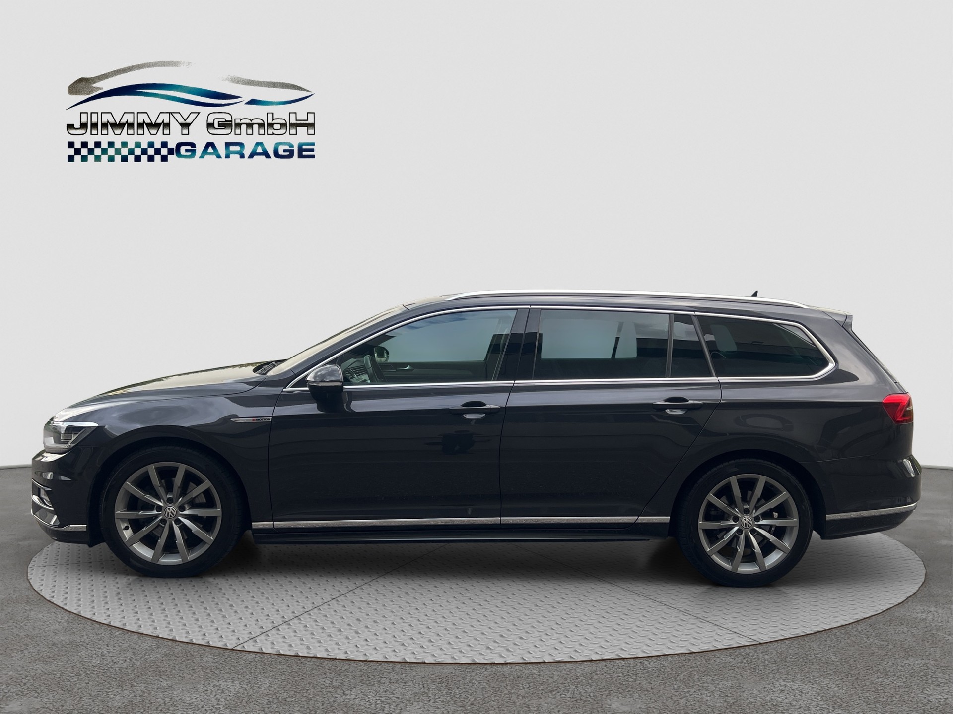 VW Passat Variant 2.0 TDI BMT Highline R Line DSG 4Motion-image-2