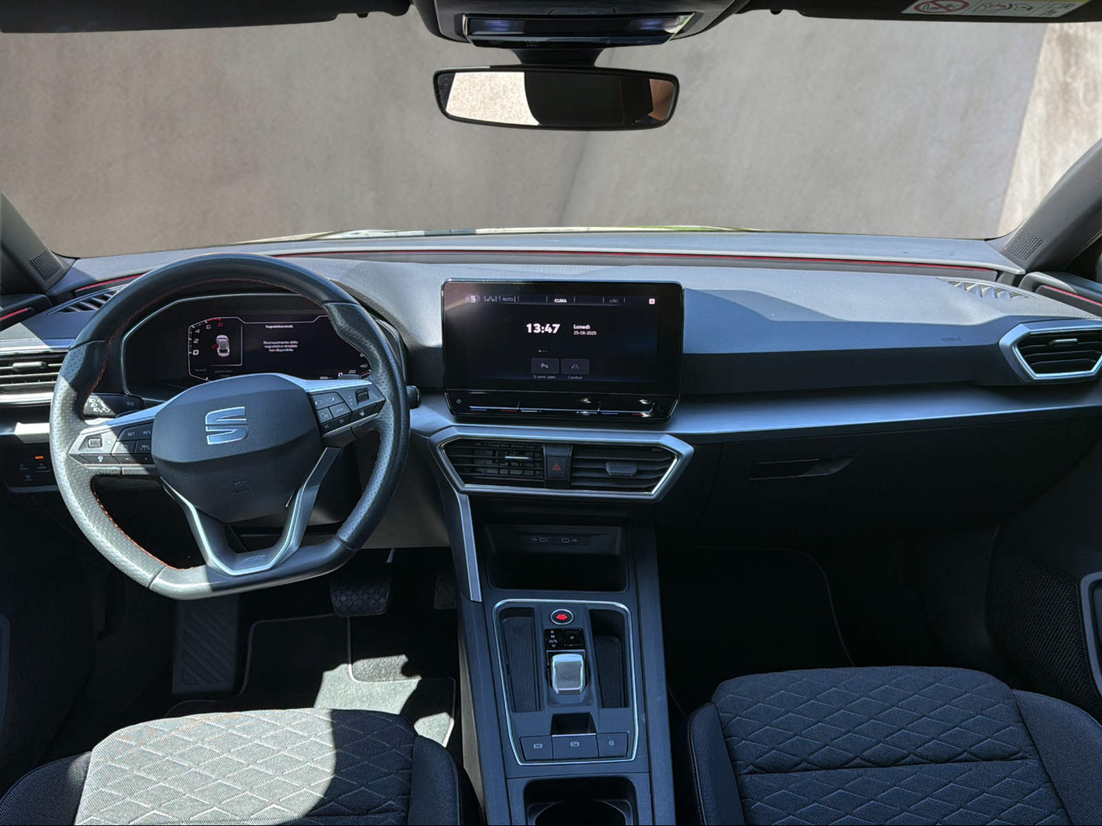 SEAT Leon ST 1.4 eHybrid pHEV DSG Hola FR-image-10