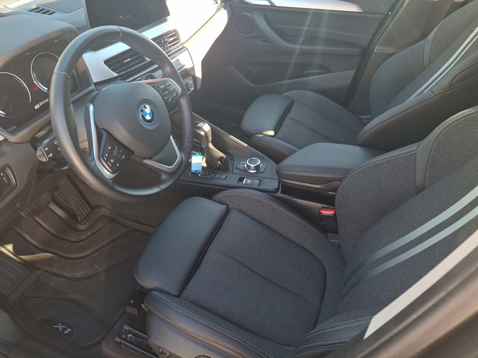 BMW X1 xDrive 25e Steptronic-image-8