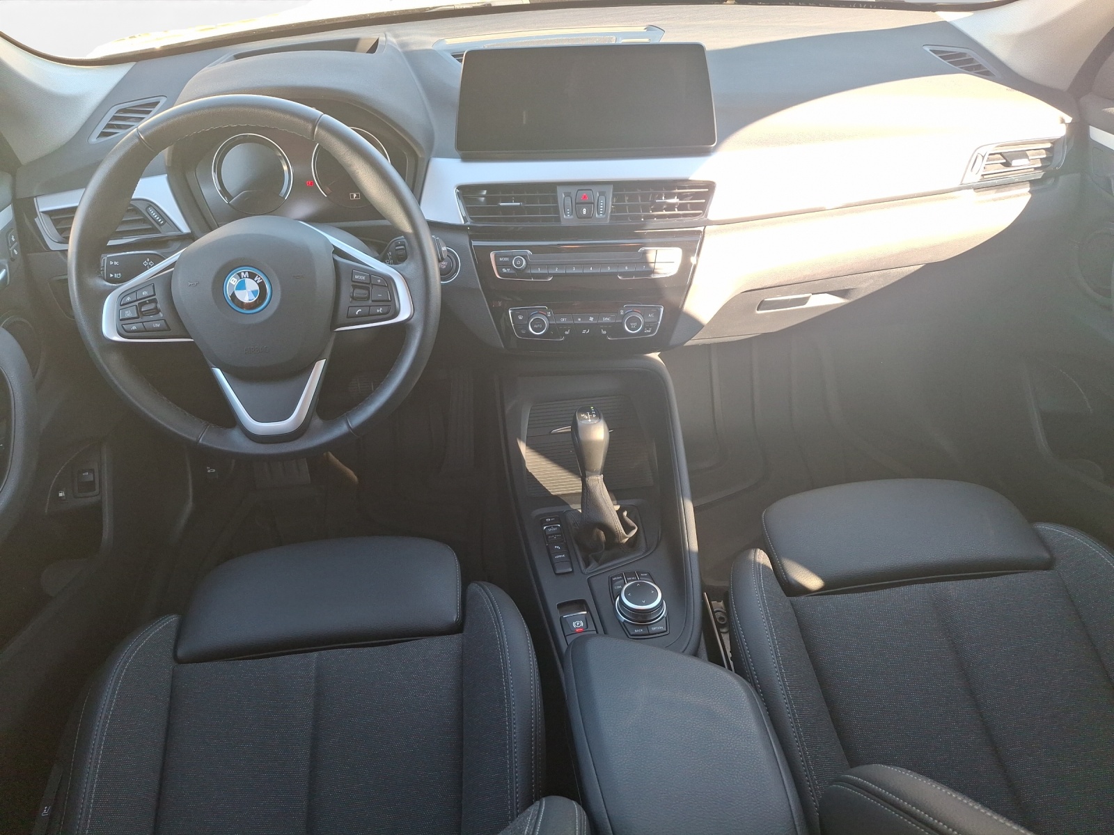 BMW X1 xDrive 25e Steptronic-image-10
