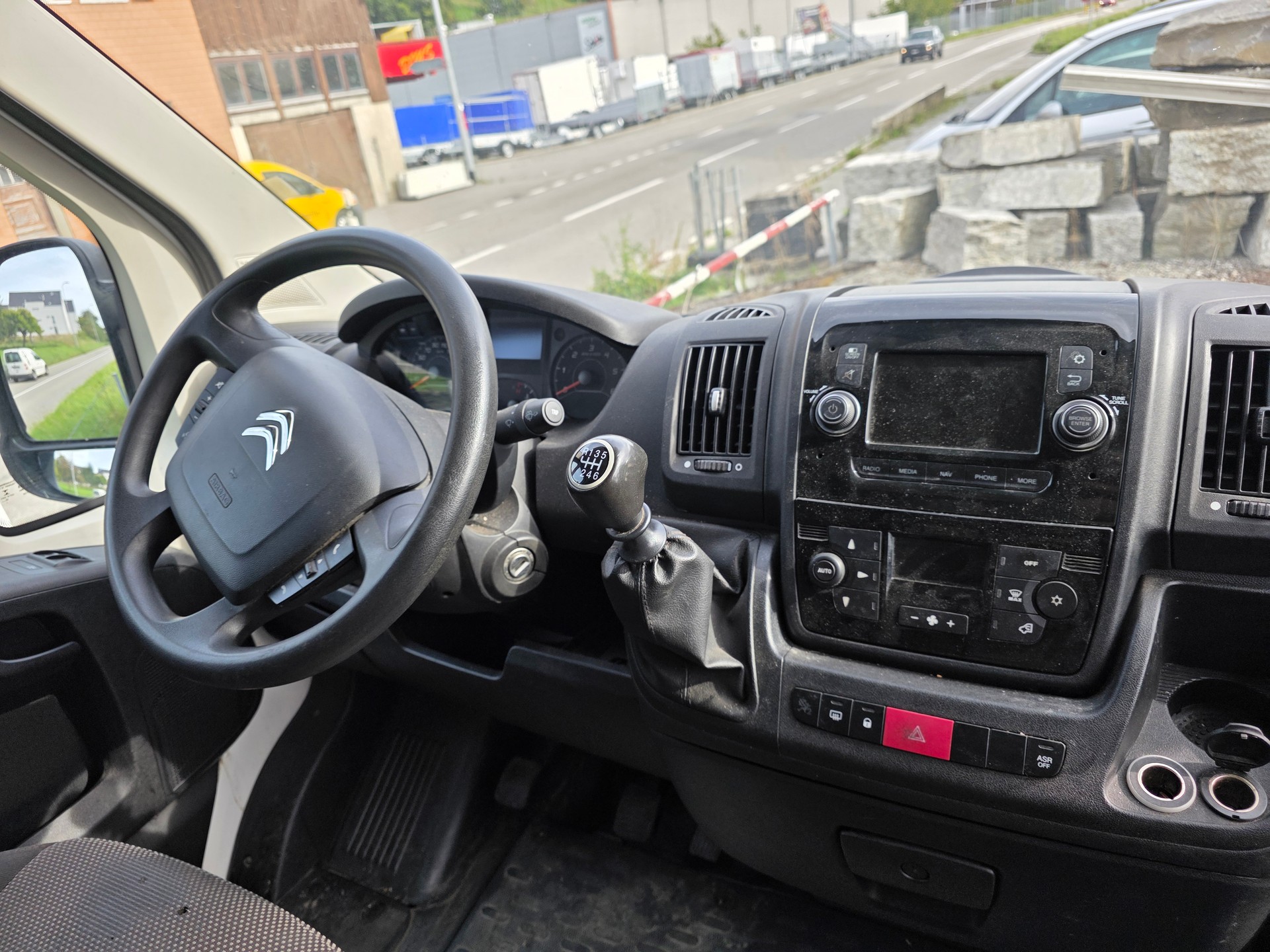 CITROEN Jumper 35 2.2 BlueHDi 165 Club L3H2 Motorschade-image-5