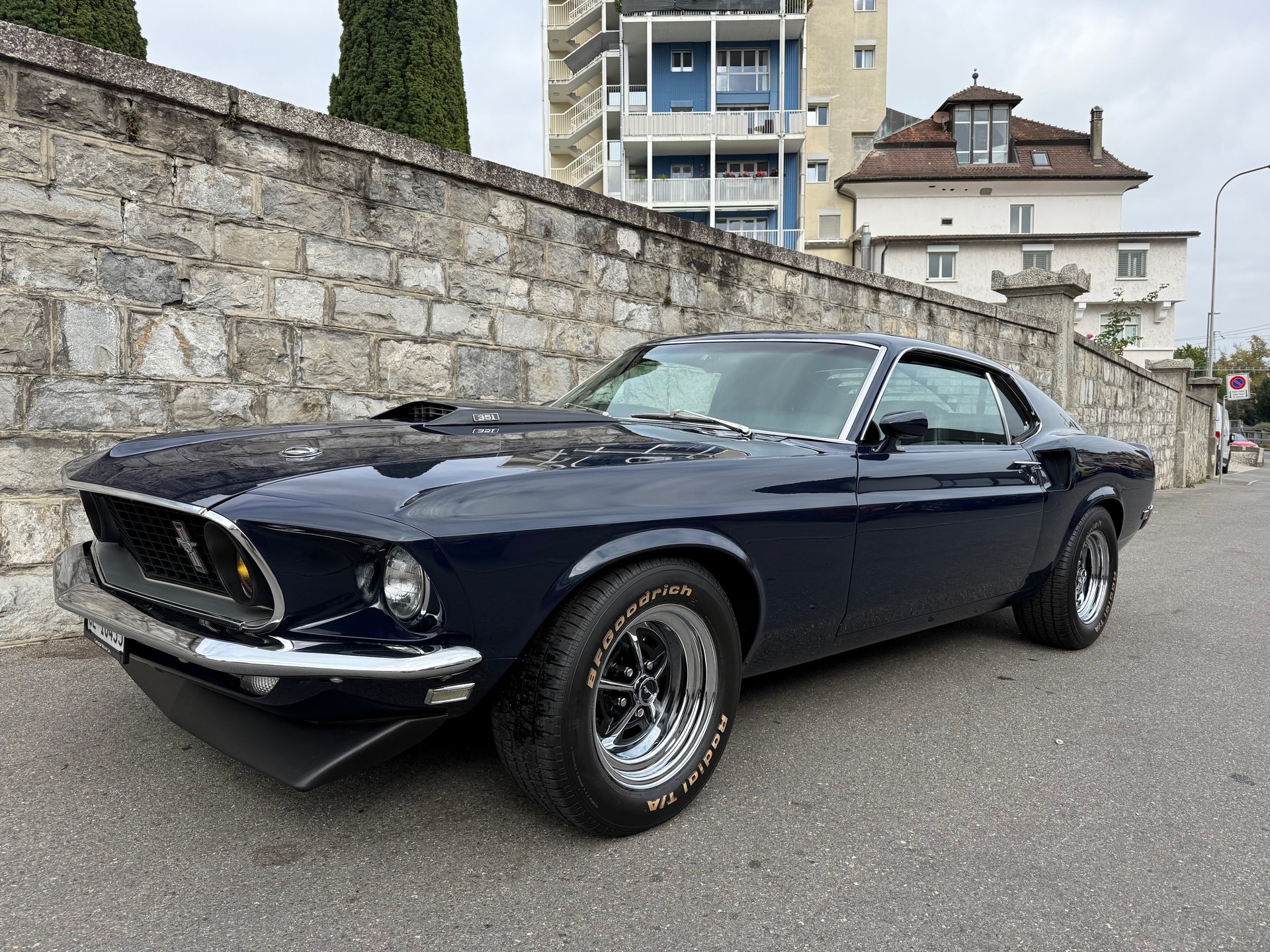 FORD Mustang Mach 1-image-1