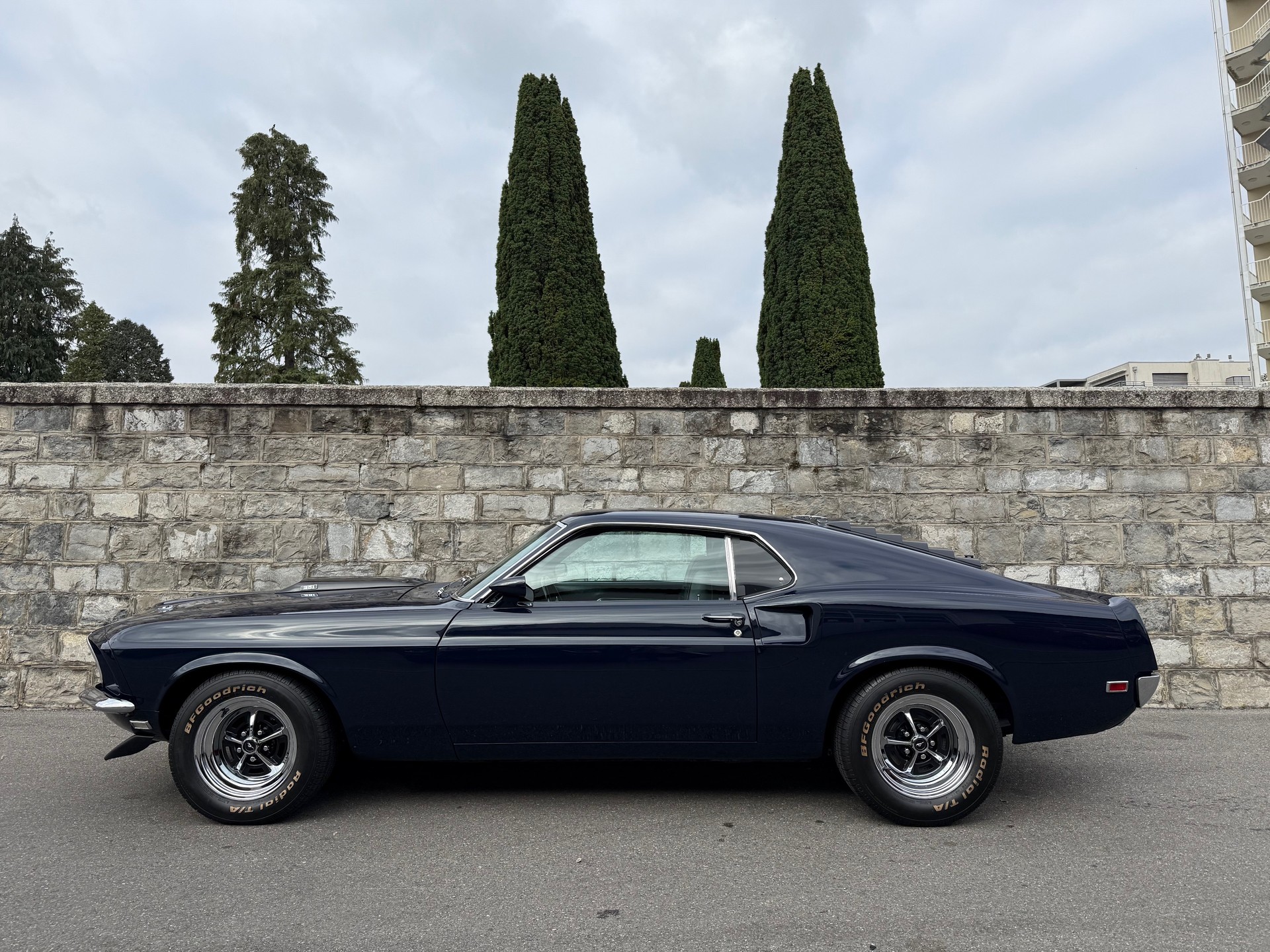 FORD Mustang Mach 1-image-0