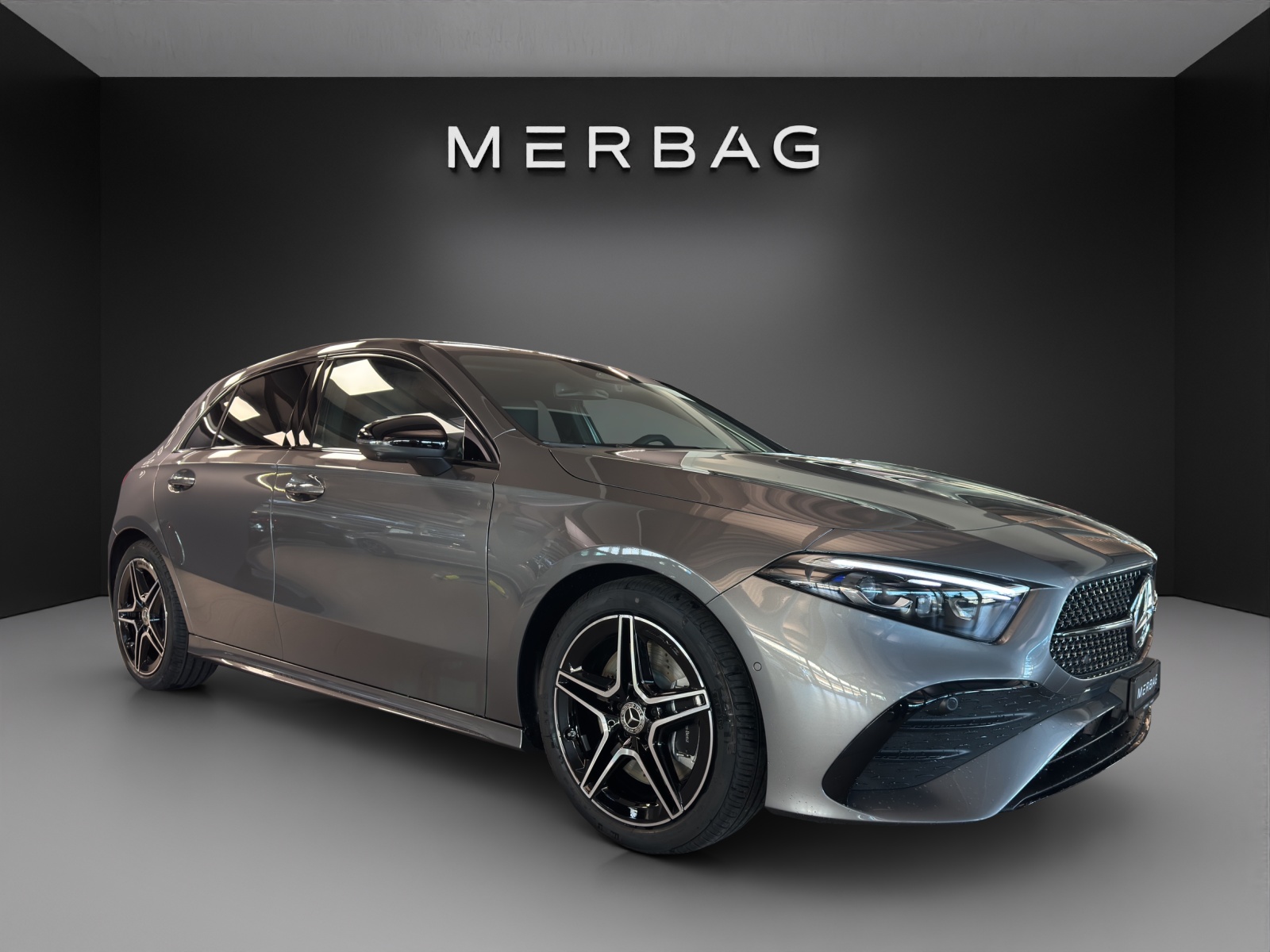 MERCEDES-BENZ A 250 4Matic 8G-DCT AMG Line-image-0