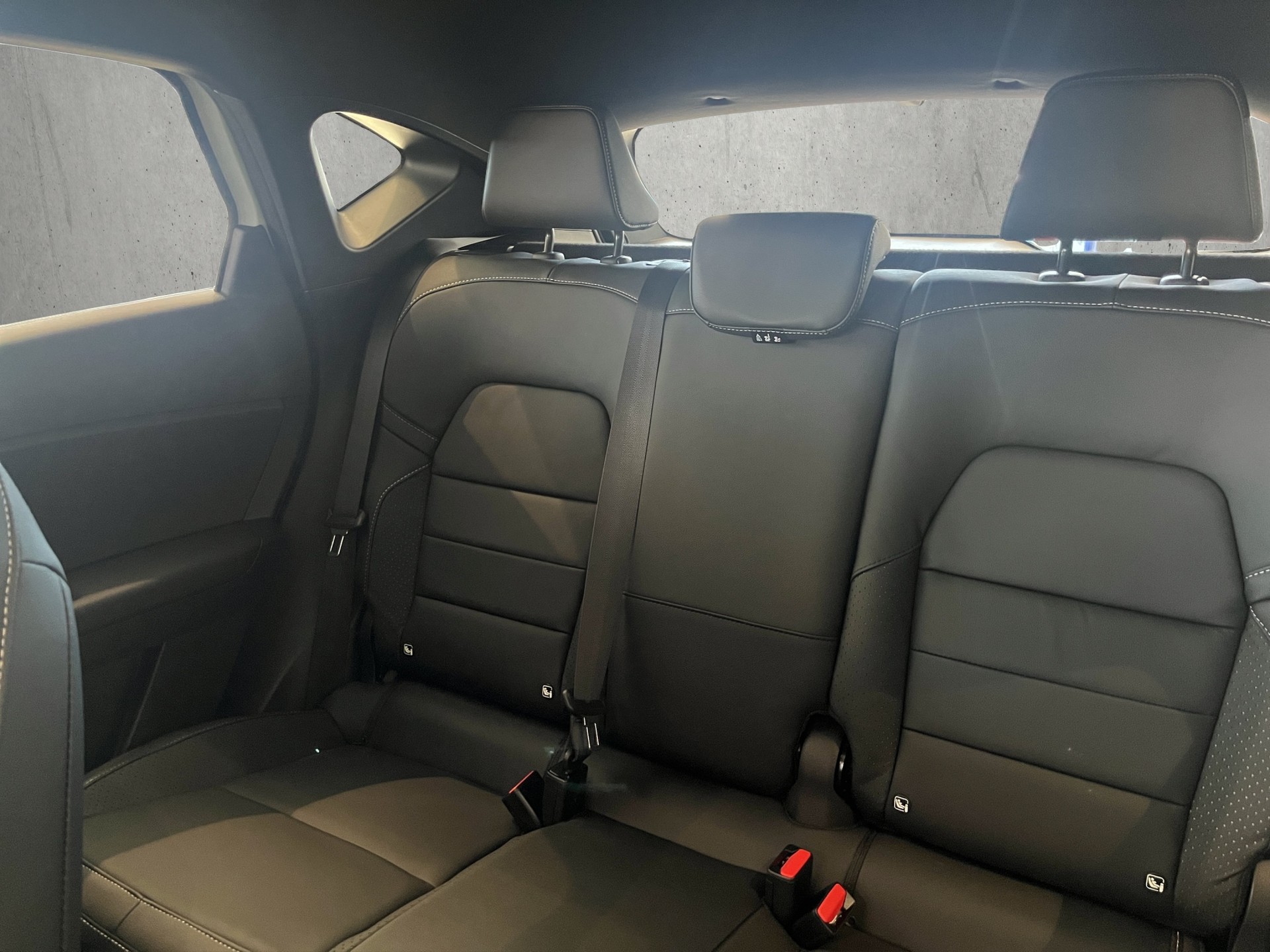 MITSUBISHI ASX 1.8 HEV Instyle-image-12