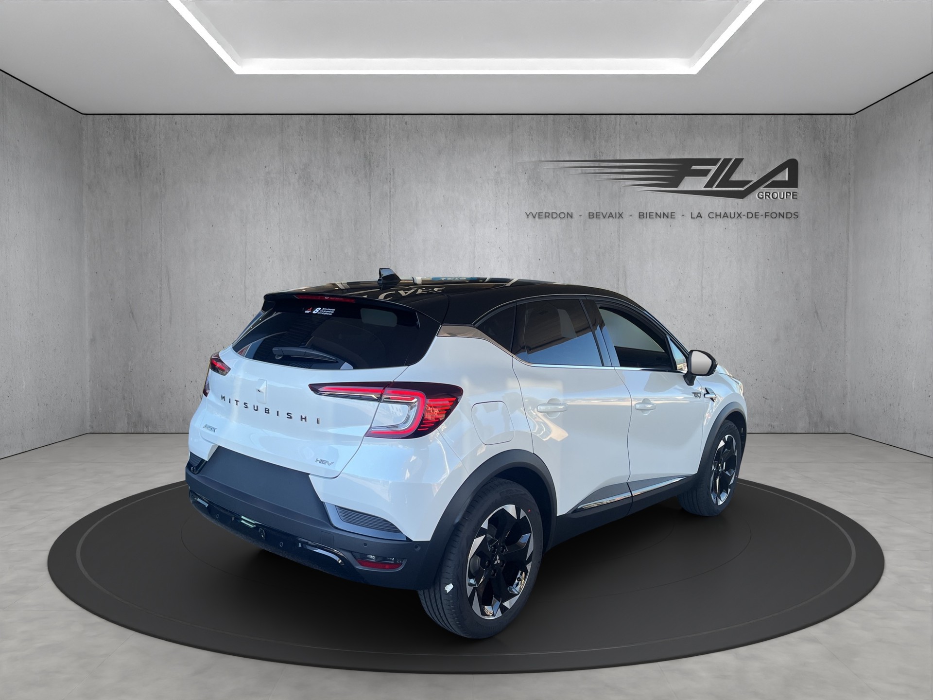 MITSUBISHI ASX 1.8 HEV Instyle-image-5