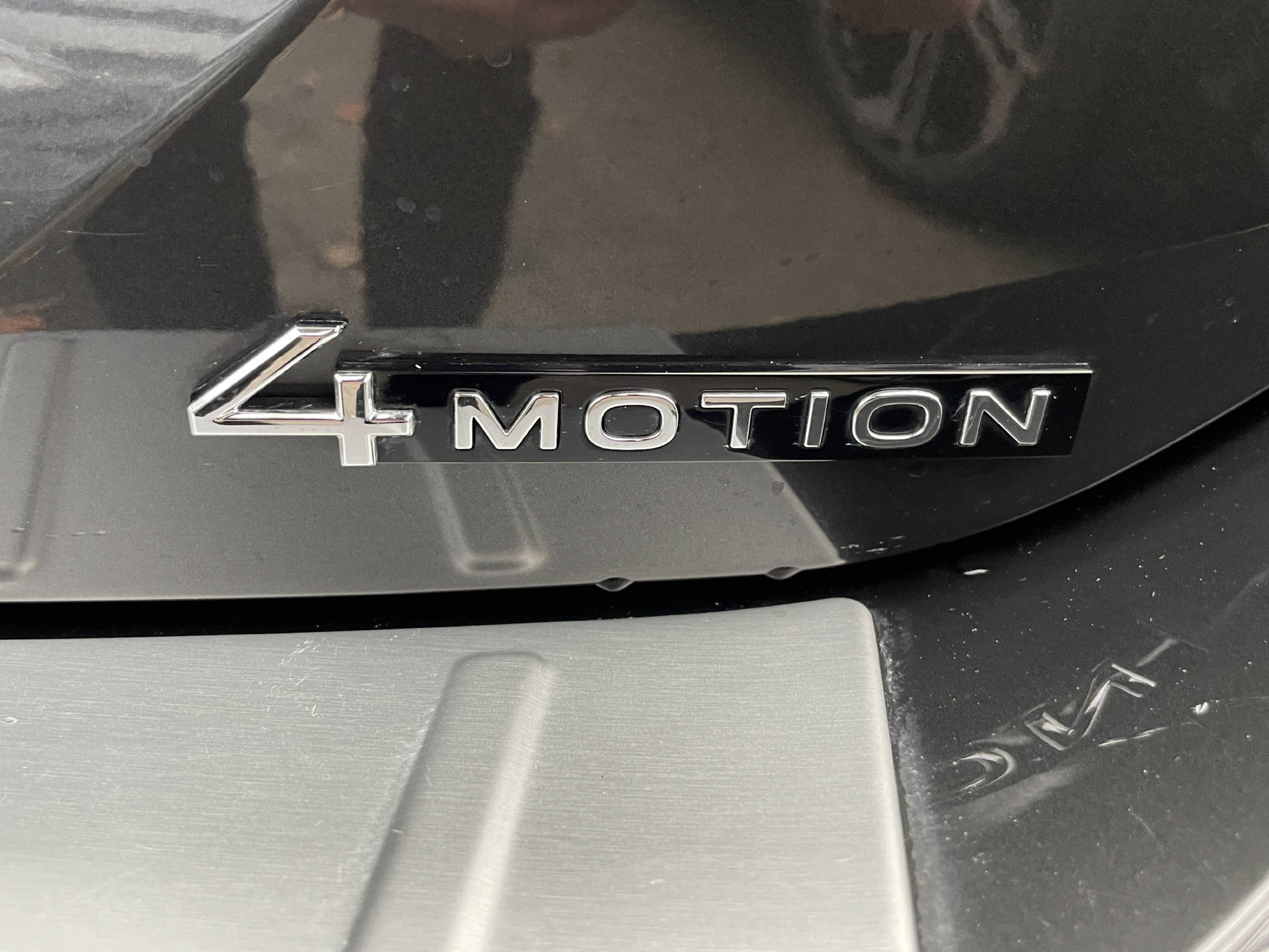 VW Passat Variant 2.0 TDI Elegance DSG 4m-image-22