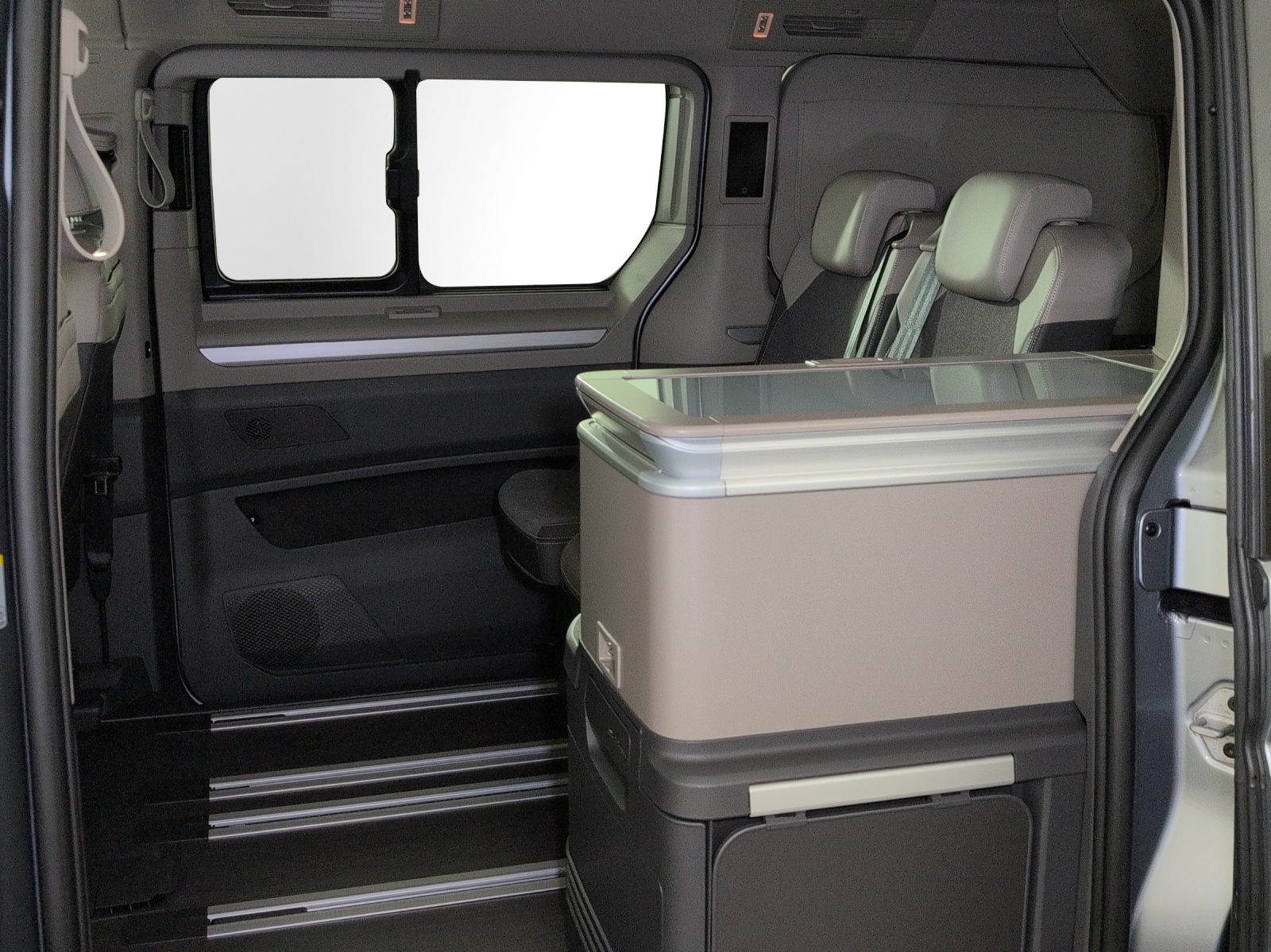 VW California eHybrid Ocean 4Motion-image-5