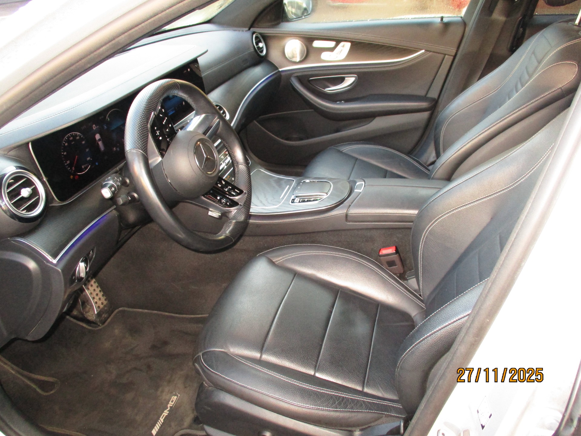 MERCEDES-BENZ E 220 d T 4Matic SWISS STAR BREAK 9G-Tronic PACK AMG-image-7