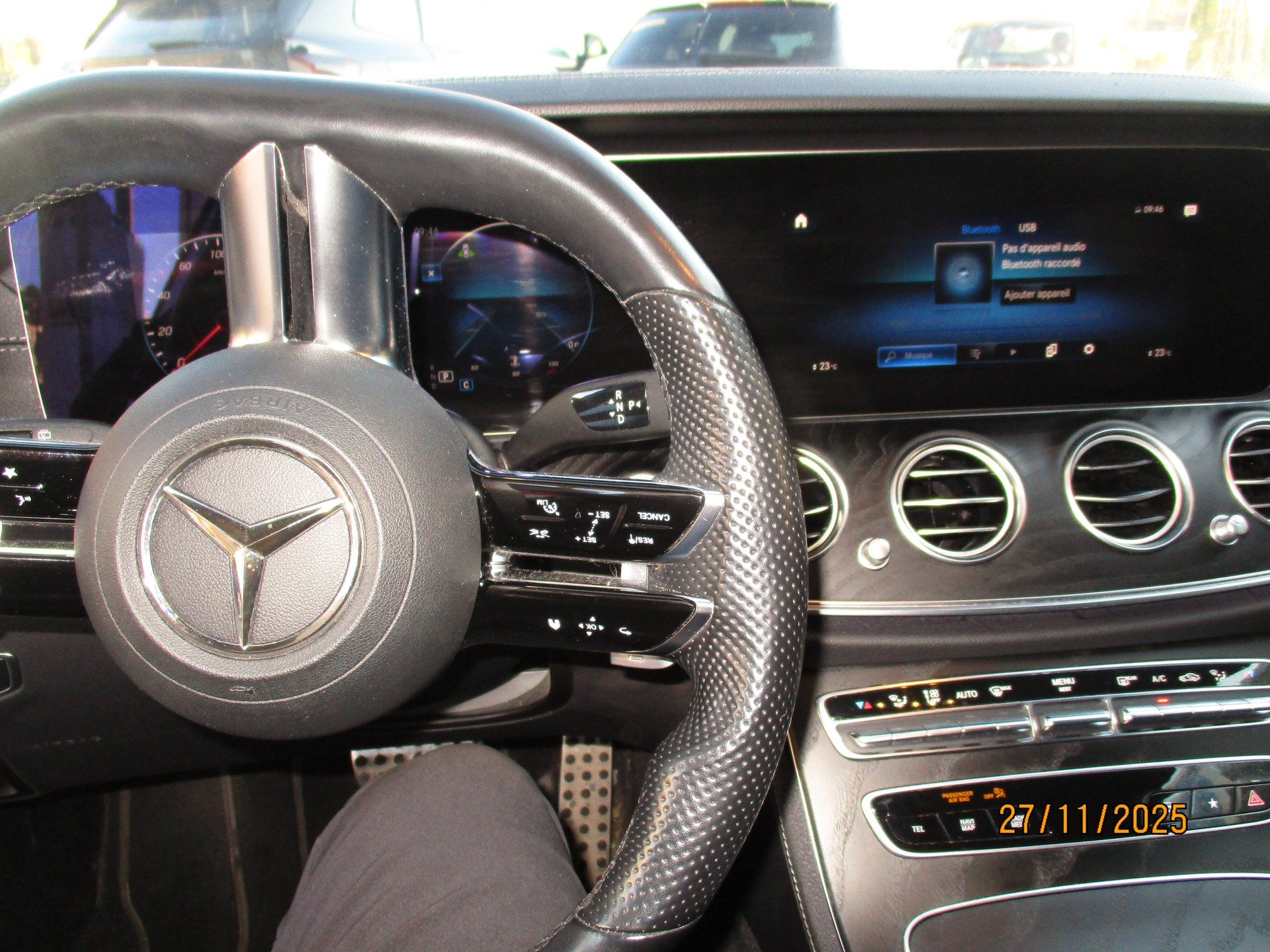 MERCEDES-BENZ E 220 d T 4Matic SWISS STAR BREAK 9G-Tronic PACK AMG-image-8