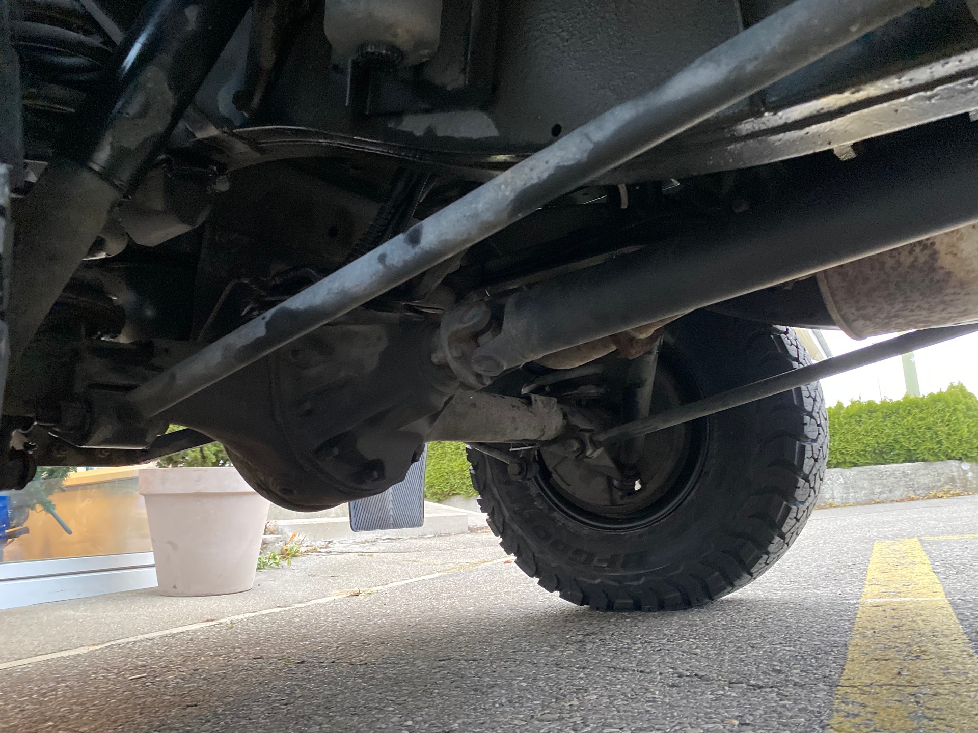 LAND ROVER Defender 110 2.4 Td4 Station Wagon-image-11