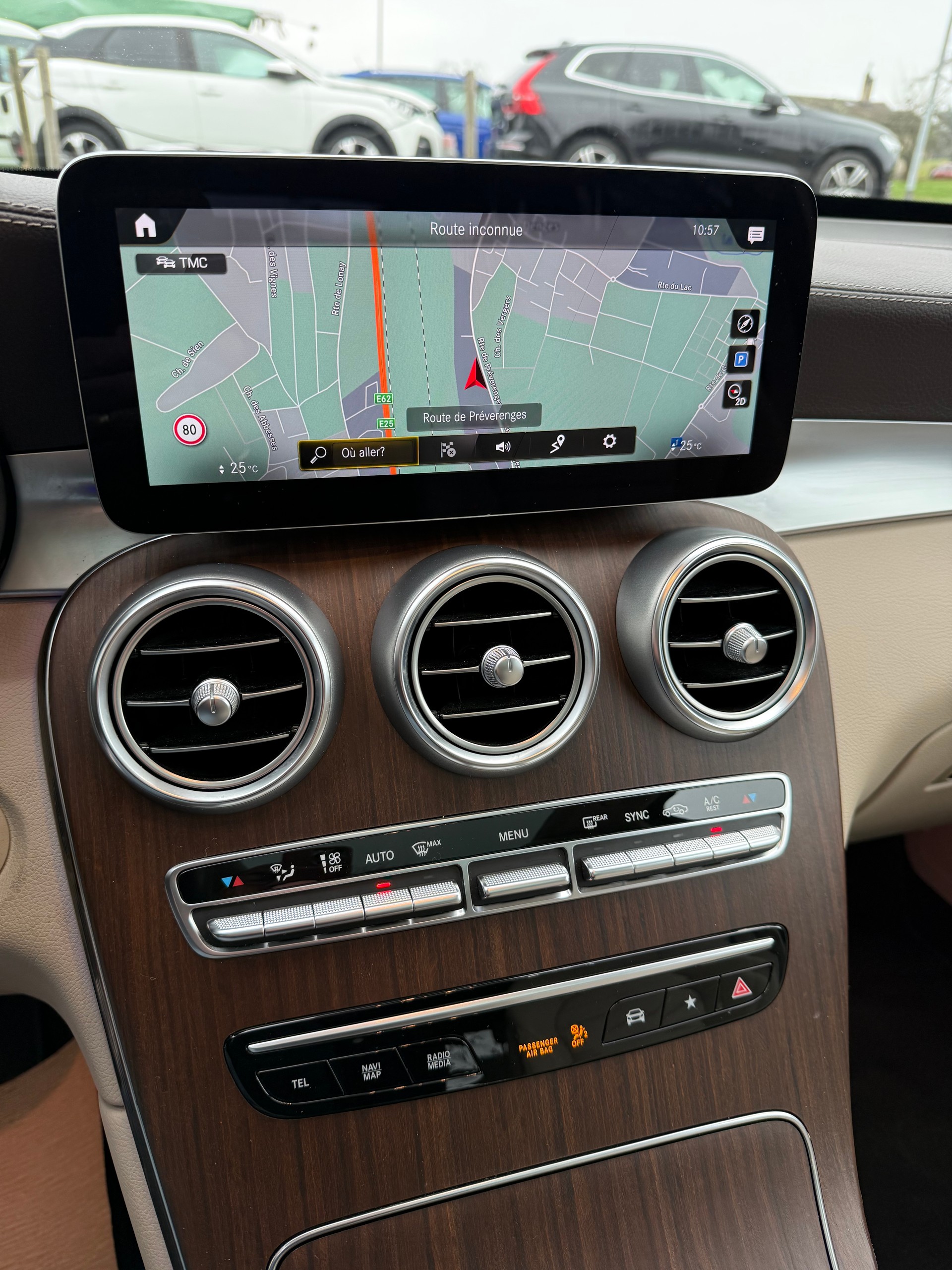 MERCEDES-BENZ GLC 400 d 4Matic AMG Line 9G-Tronic-image-8