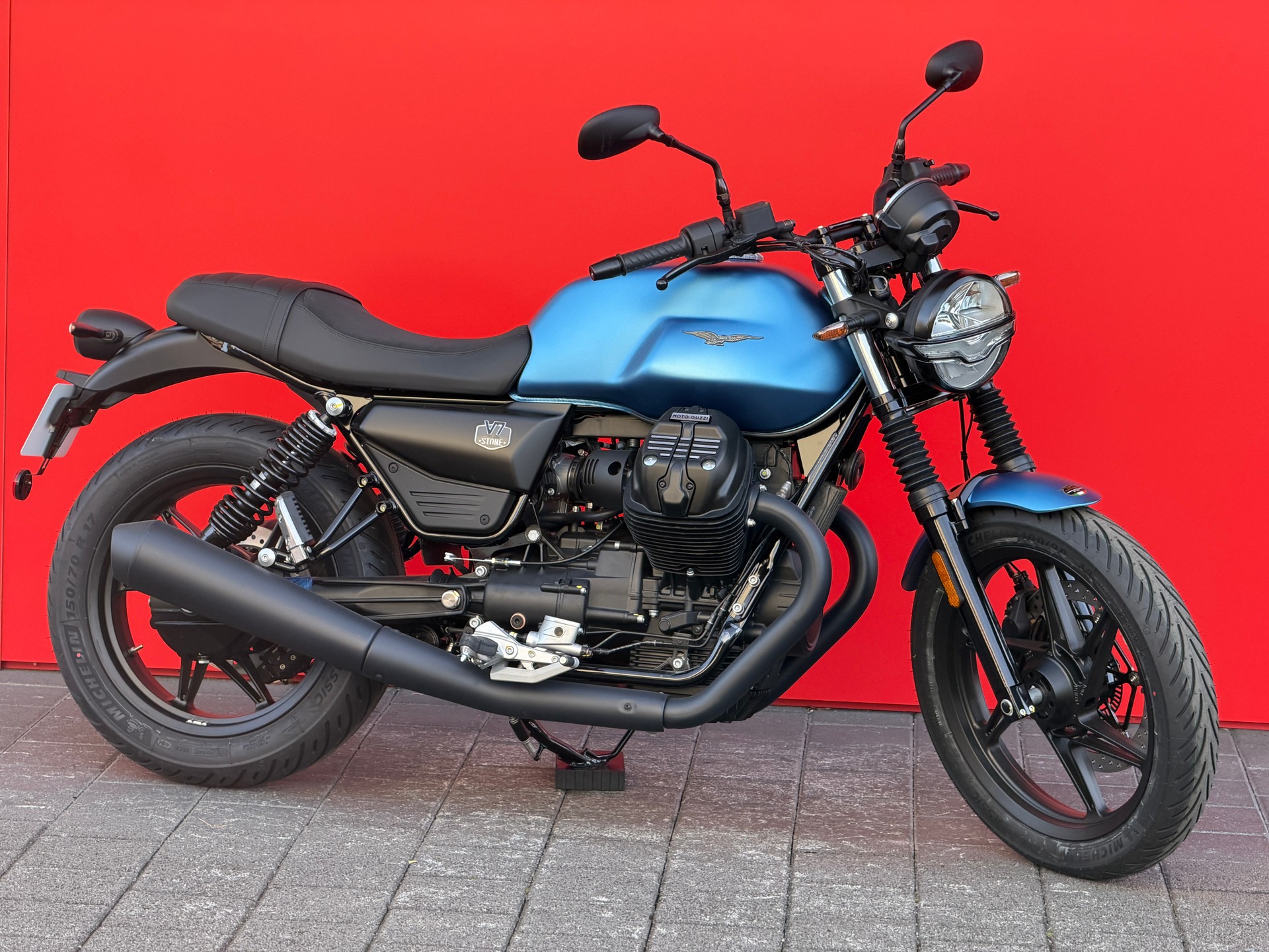 MOTO GUZZI V7 IV 850 Stone "COLORE INDIVIDUALE"-image-7
