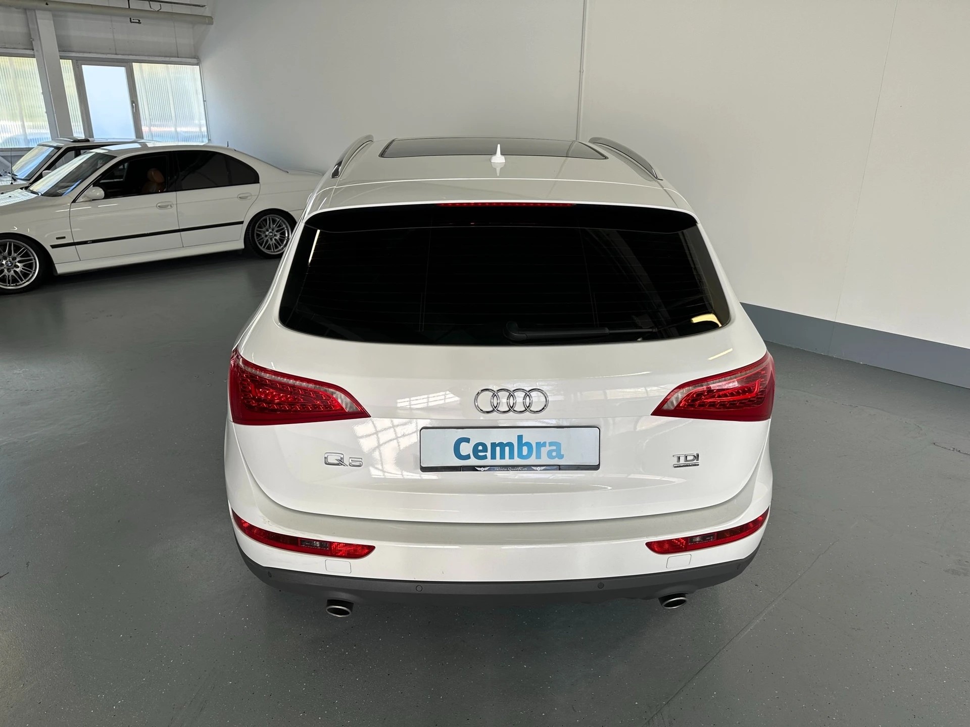 AUDI Q5 3.0 TDI quattro S-tronic-image-11