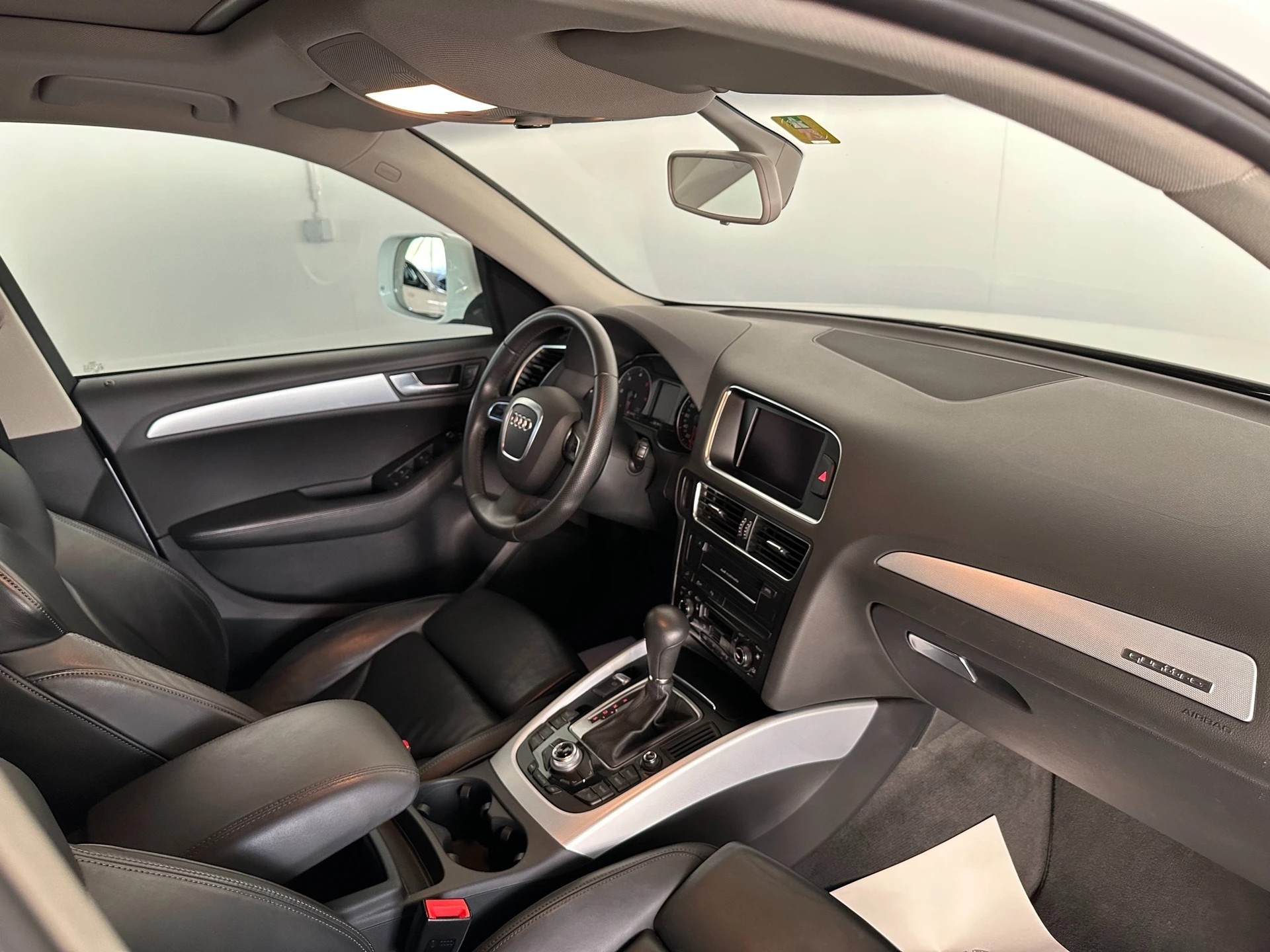 AUDI Q5 3.0 TDI quattro S-tronic-image-15