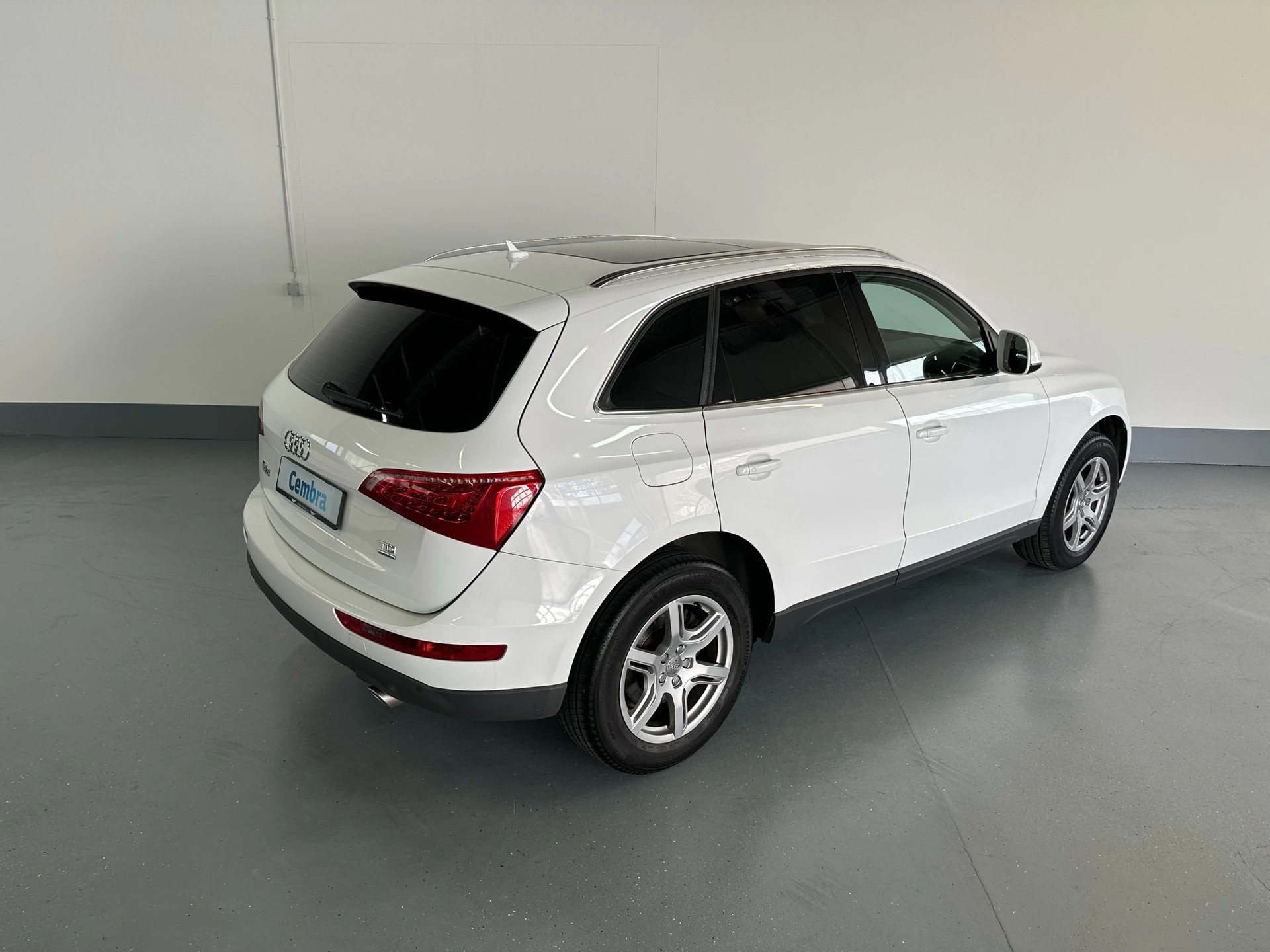 AUDI Q5 3.0 TDI quattro S-tronic-image-9