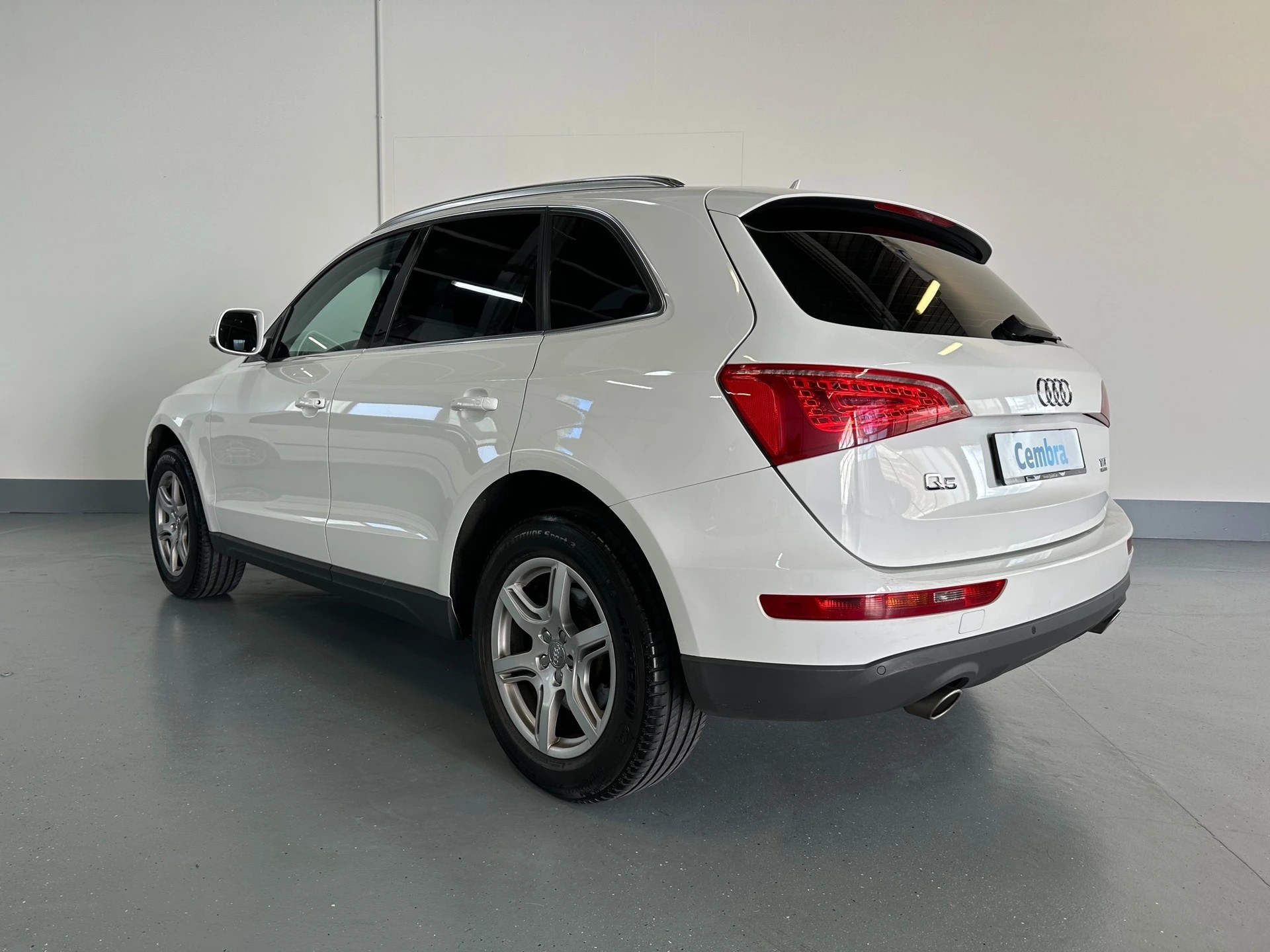 AUDI Q5 3.0 TDI quattro S-tronic-image-8