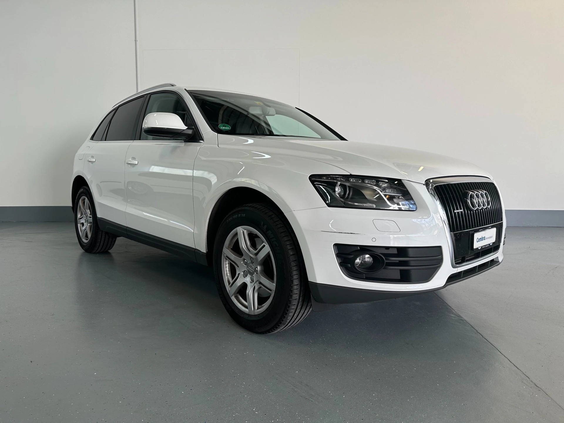 AUDI Q5 3.0 TDI quattro S-tronic-image-2