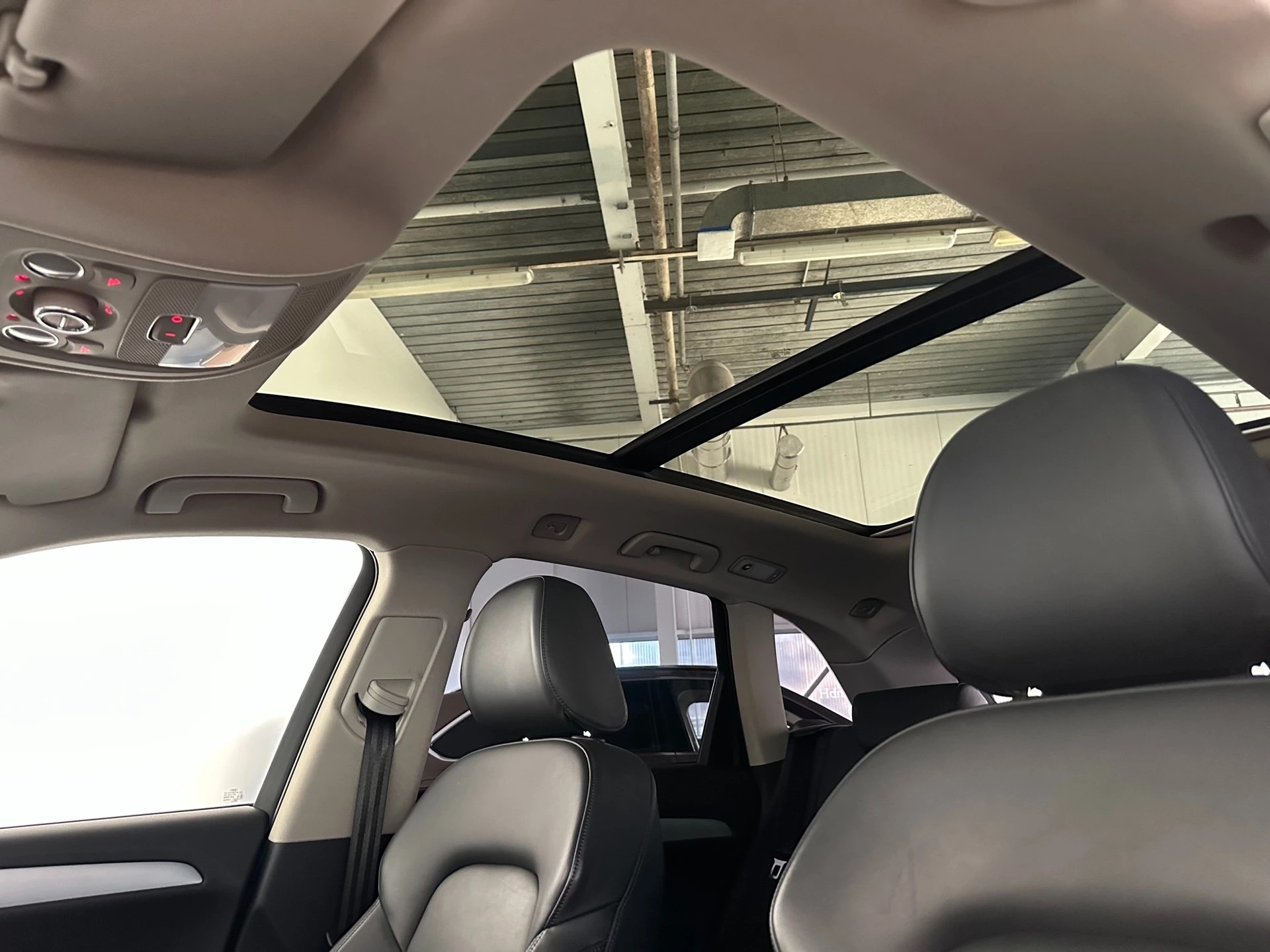 AUDI Q5 3.0 TDI quattro S-tronic-image-18