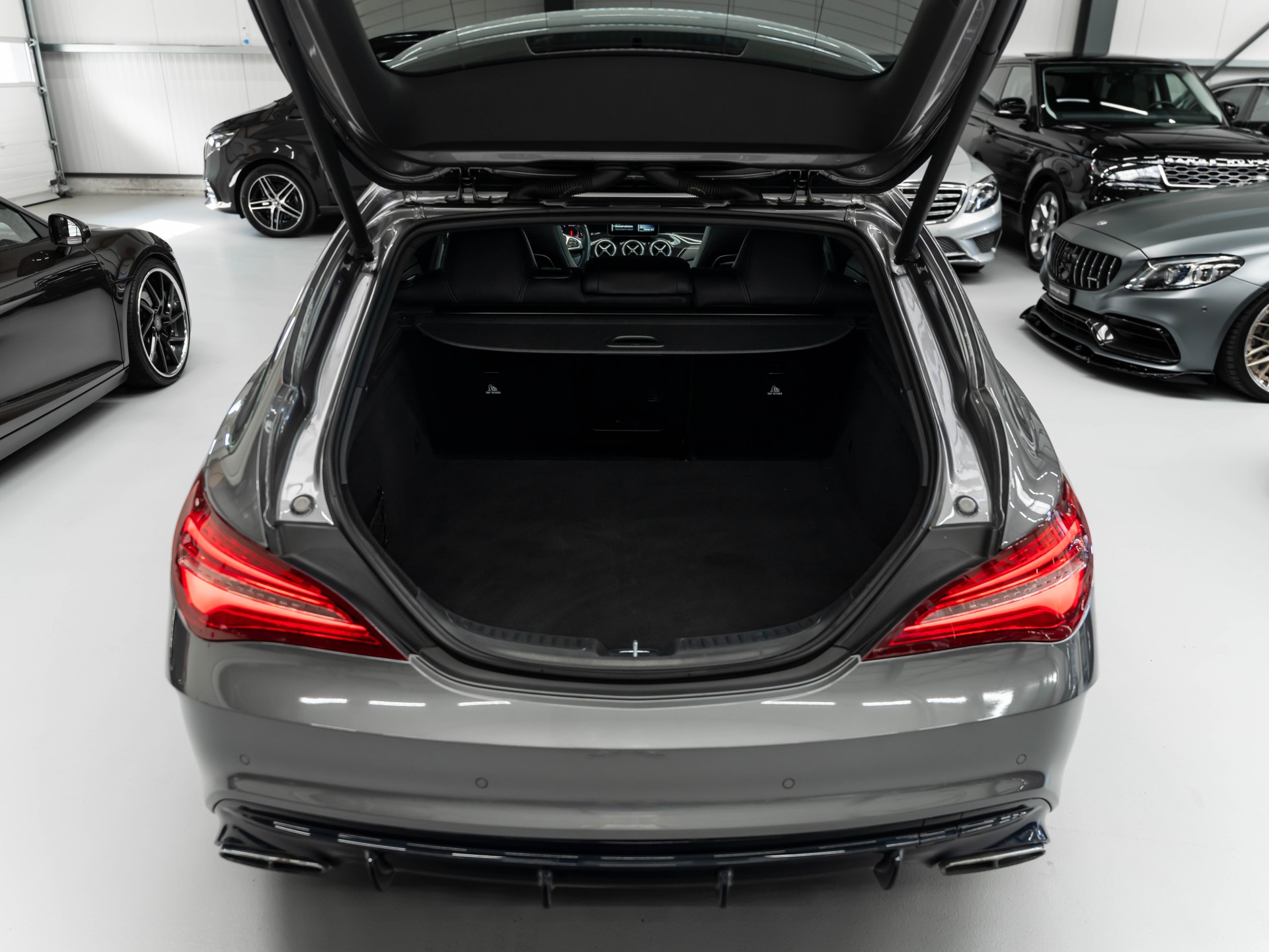 MERCEDES-BENZ CLA Shooting Brake 45 AMG 4Matic Speedshift-image-30