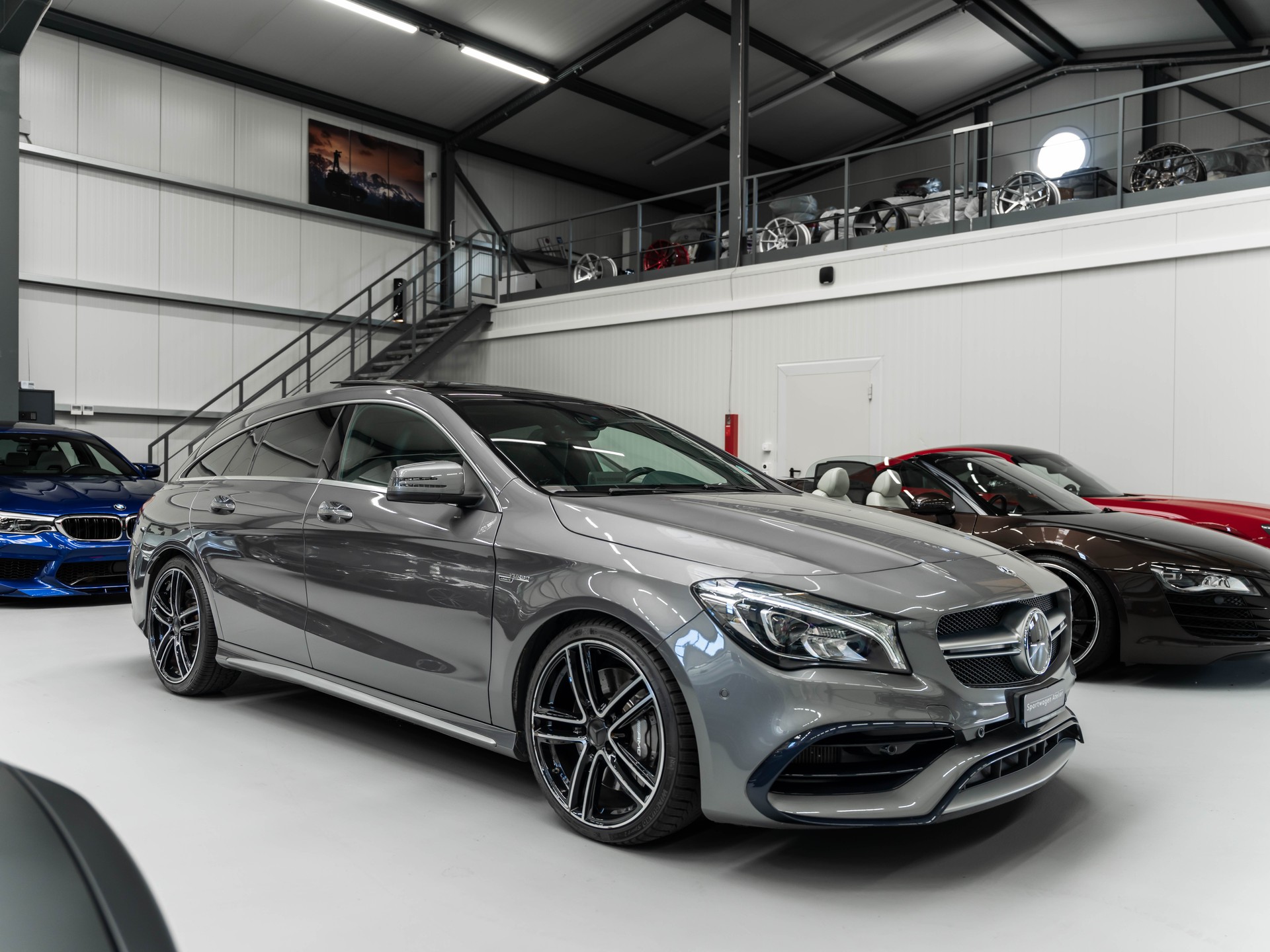 MERCEDES-BENZ CLA Shooting Brake 45 AMG 4Matic Speedshift-image-4