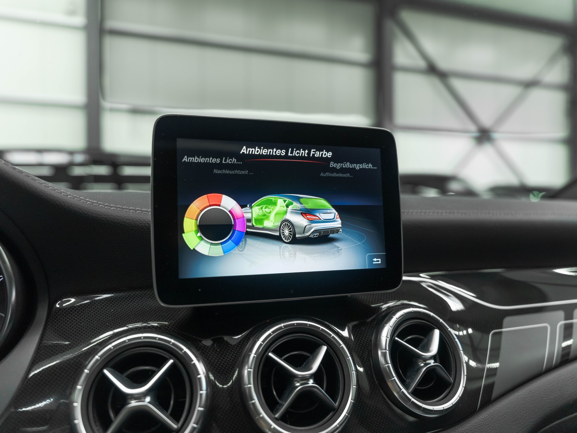 MERCEDES-BENZ CLA Shooting Brake 45 AMG 4Matic Speedshift-image-29