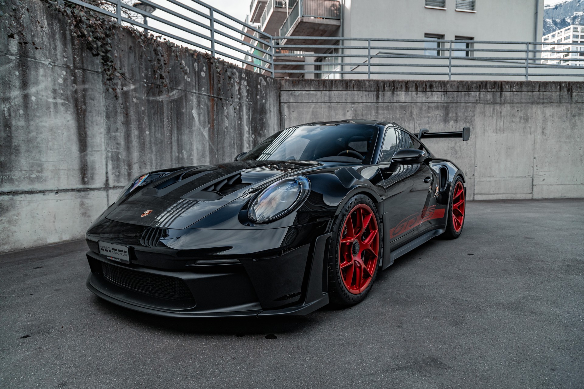 PORSCHE 911 GT3 RS-image-11