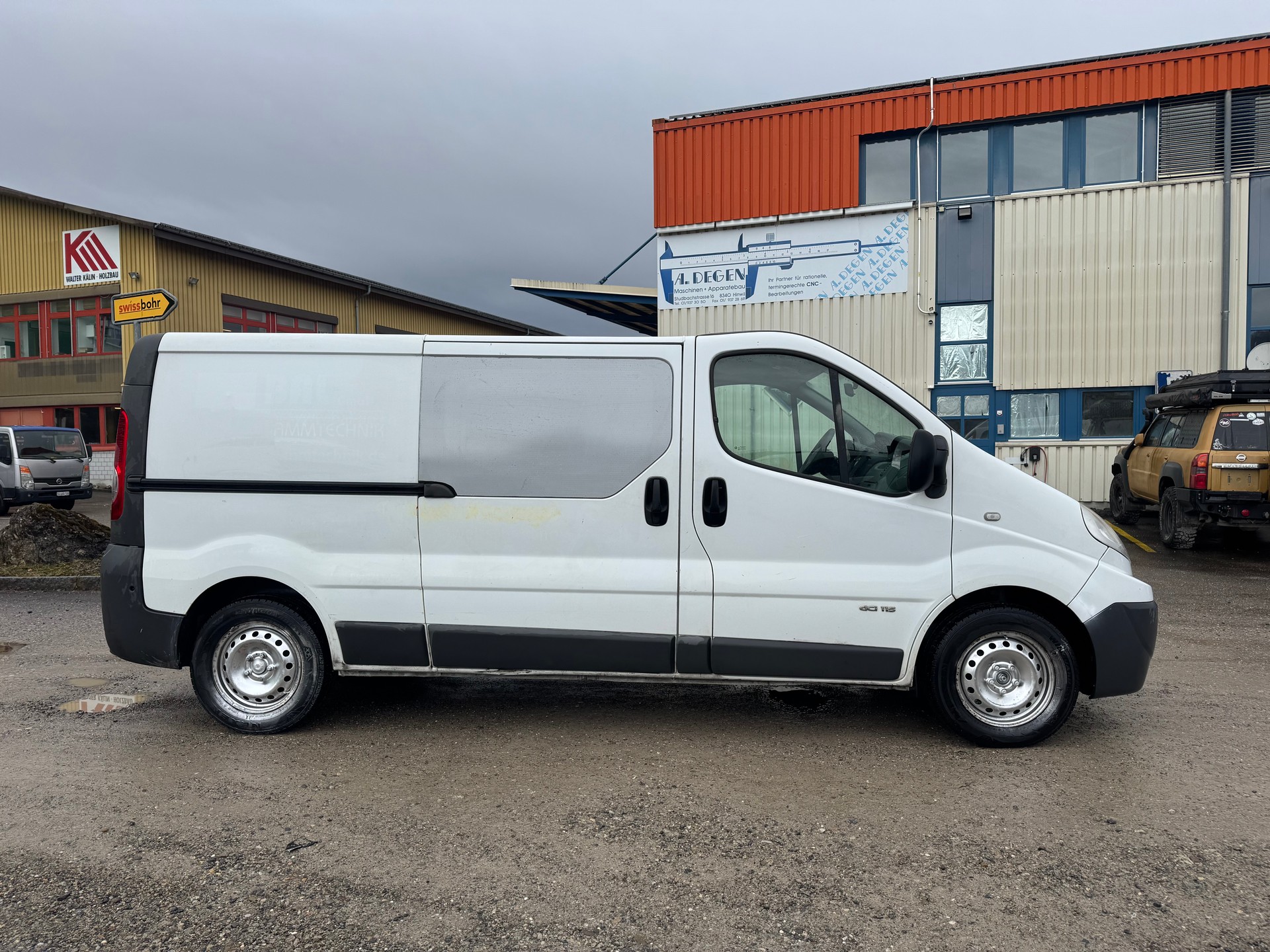 RENAULT Trafic 2.0 dCi 115 2.9t L2H1-showroom-element-2
