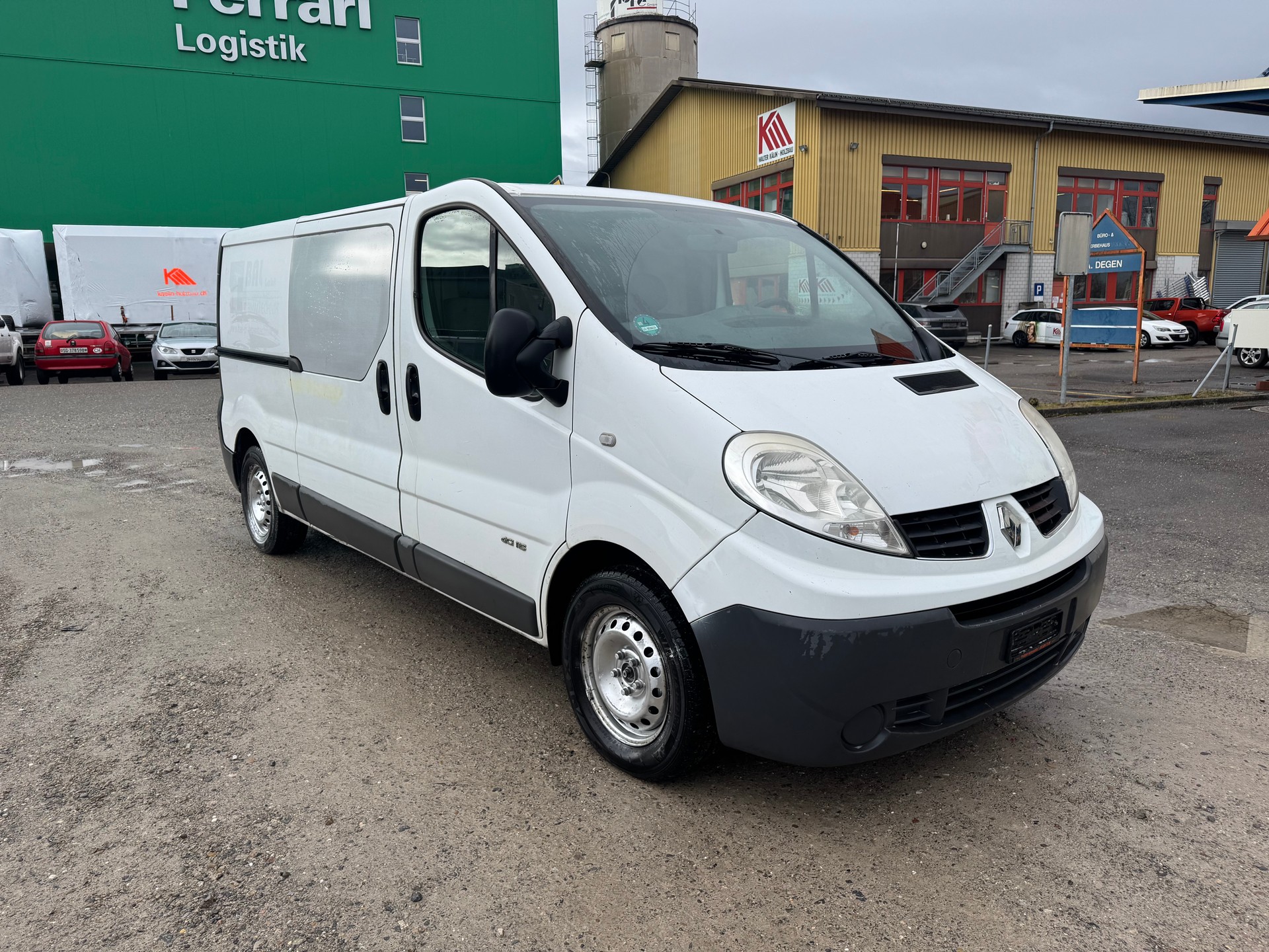 RENAULT Trafic 2.0 dCi 115 2.9t L2H1-showroom-element-1