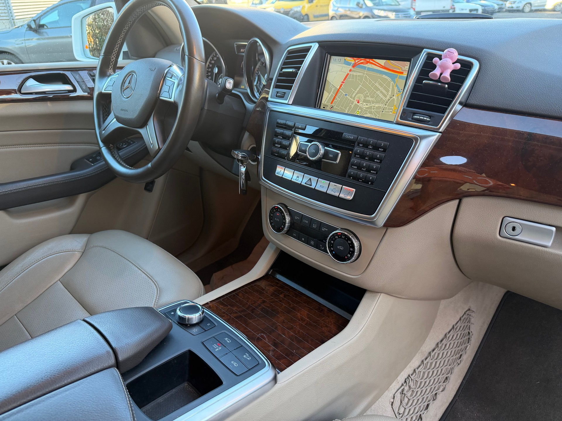 MERCEDES-BENZ ML 400 4Matic 7G-Tronic-image-13