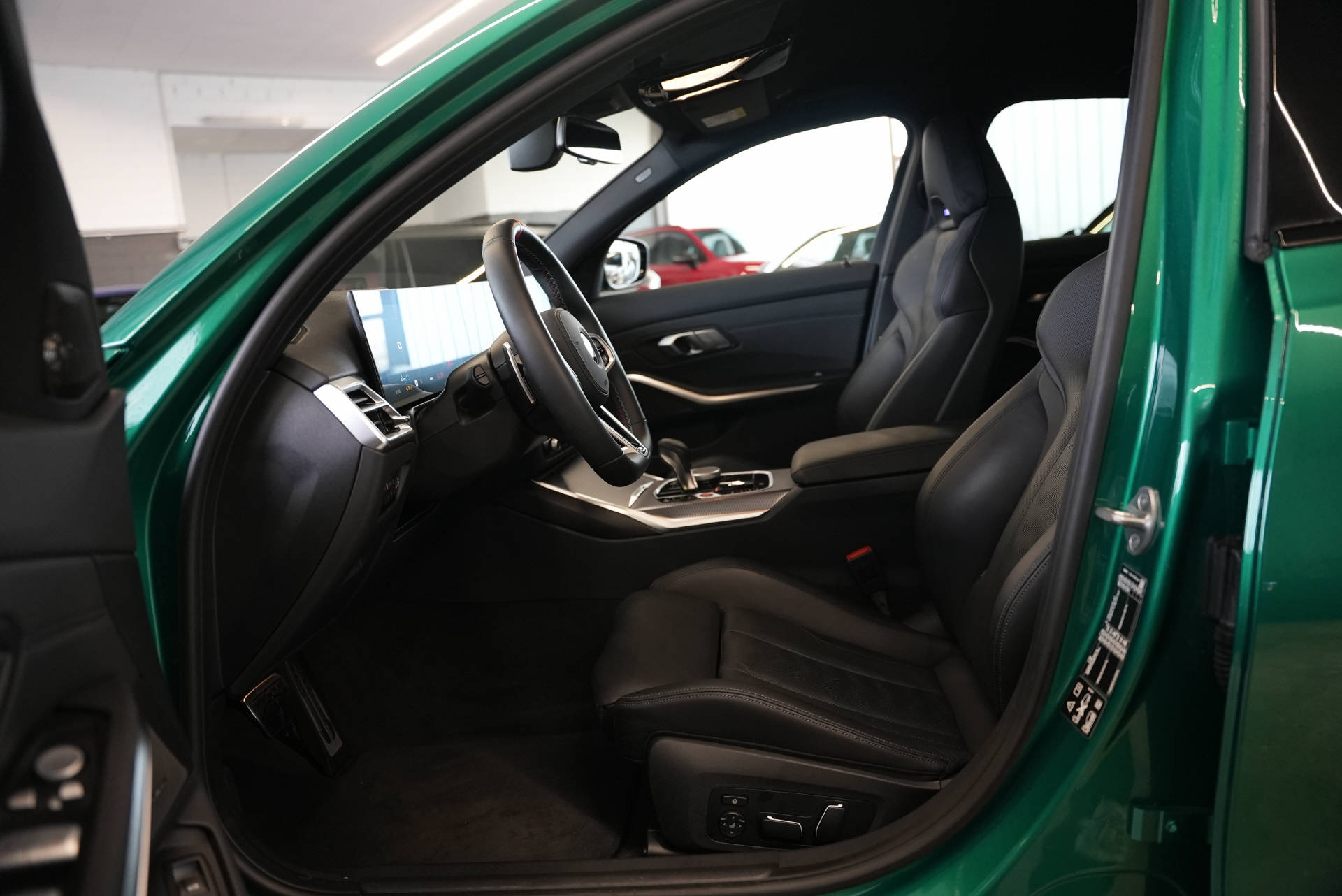 BMW M3 Competition M xDrive LCI-image-7