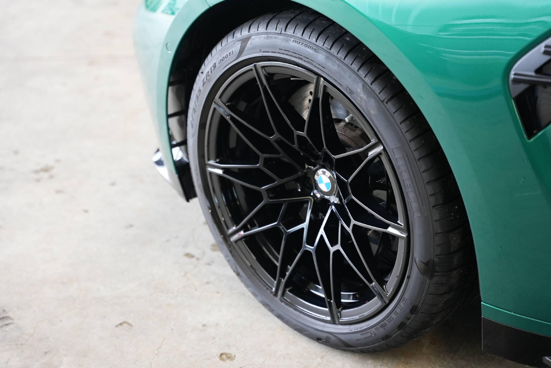 BMW M3 Competition M xDrive LCI-image-5